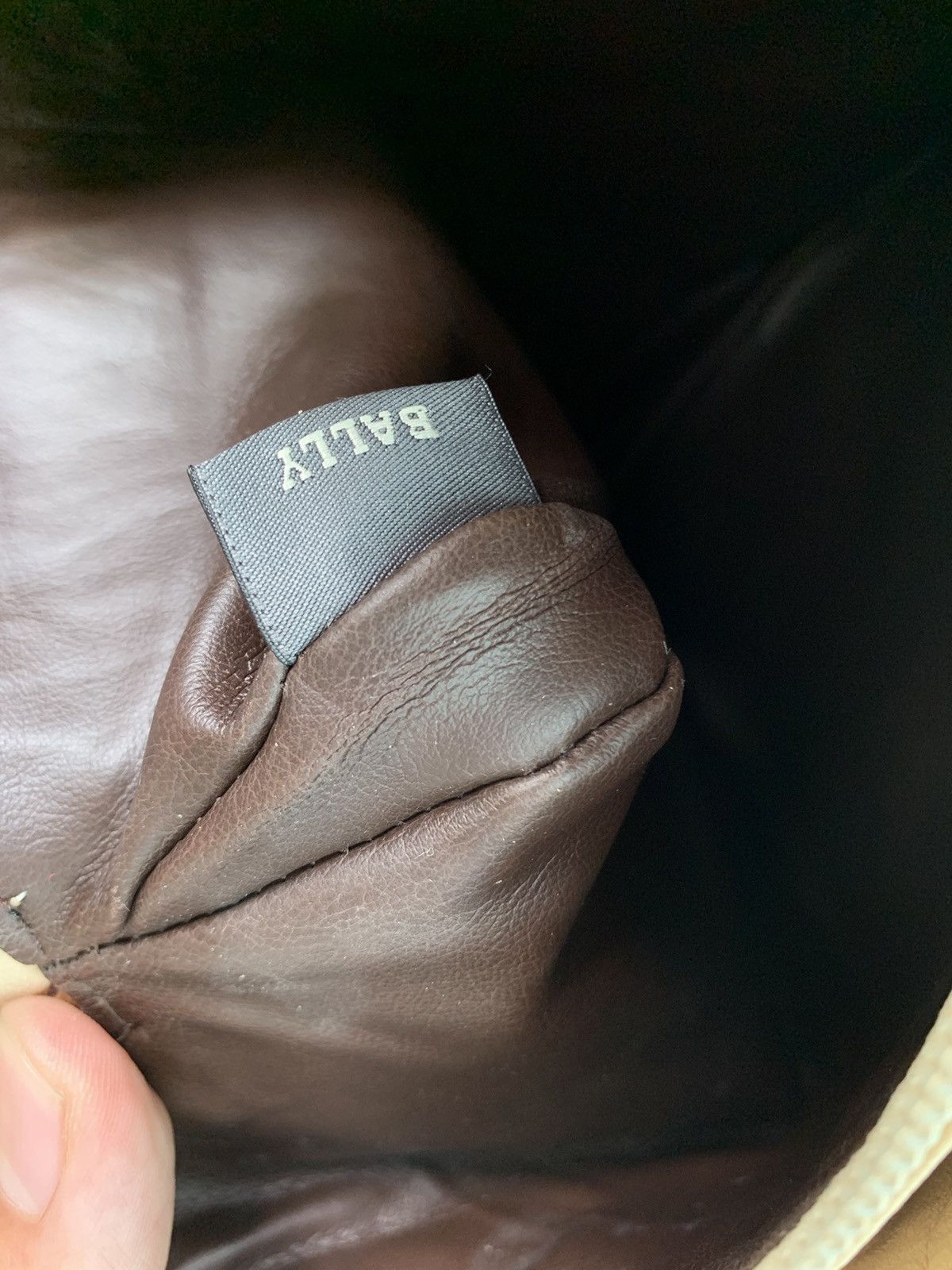 Bally Quilted Shoulder Bag Size ONE SIZE - 12 Thumbnail
