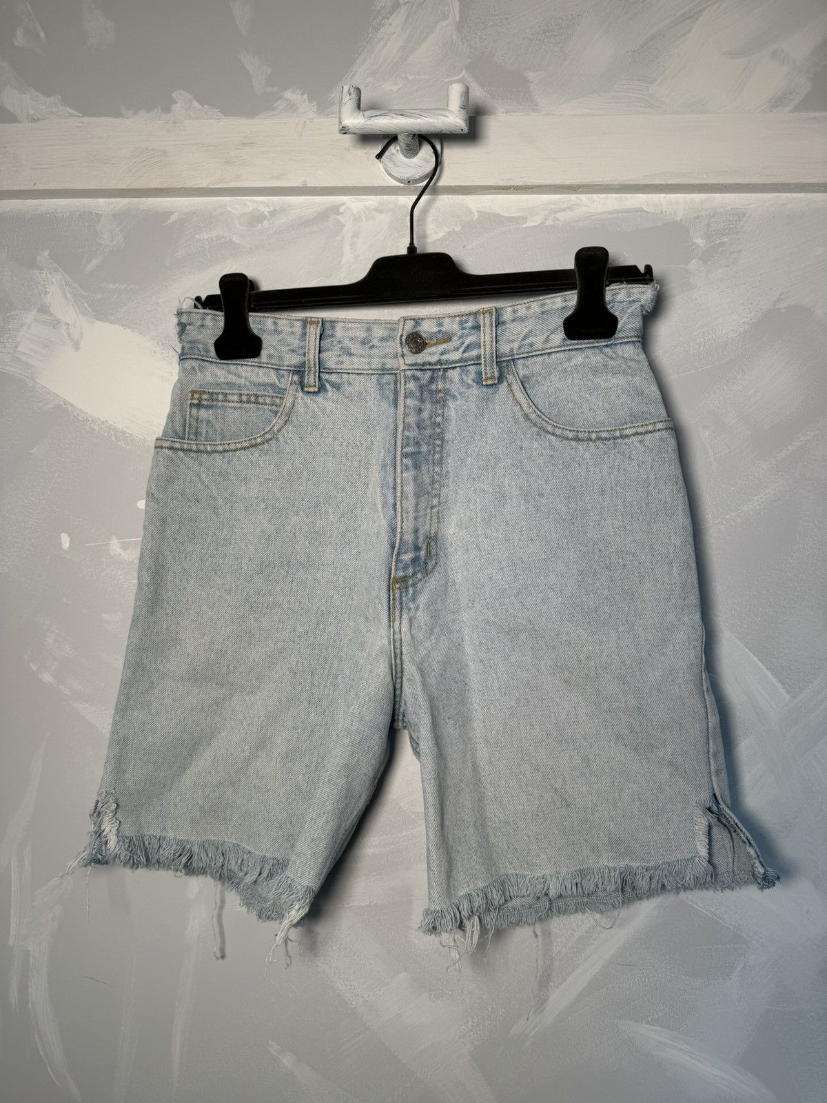 Guess × Vintage Guess Light Wash Denim Shorts Ripped Distressed Size US 29 - 1 Thumbnail