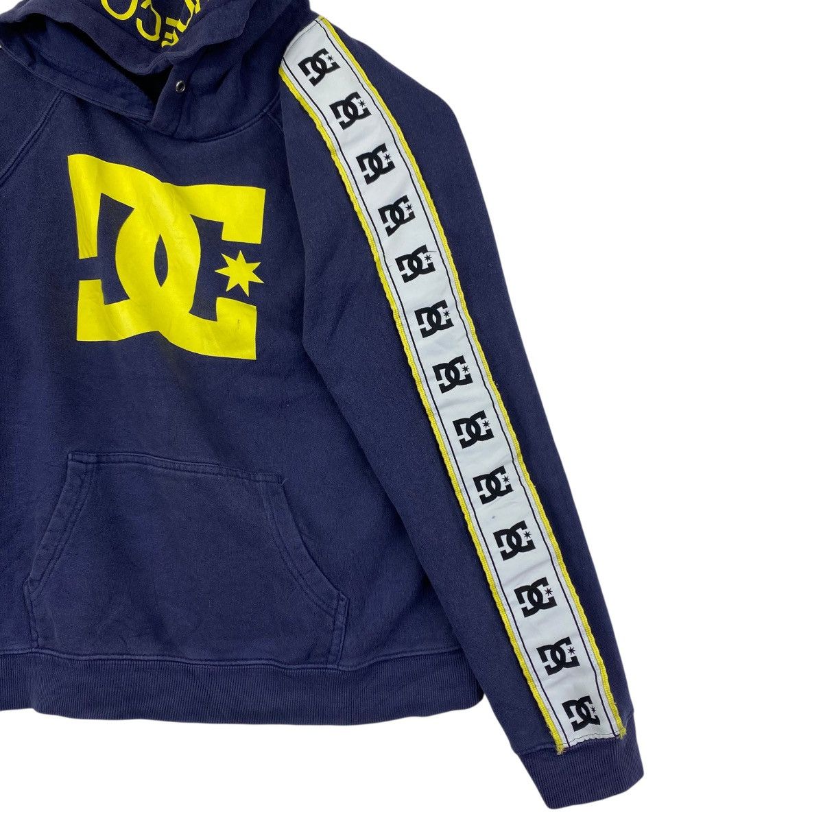 Vintage DC SHOE CO Usa Side Tape Skateboard Logo Print Hooded Size US M / EU 48-50 / 2 - 4 Thumbnail