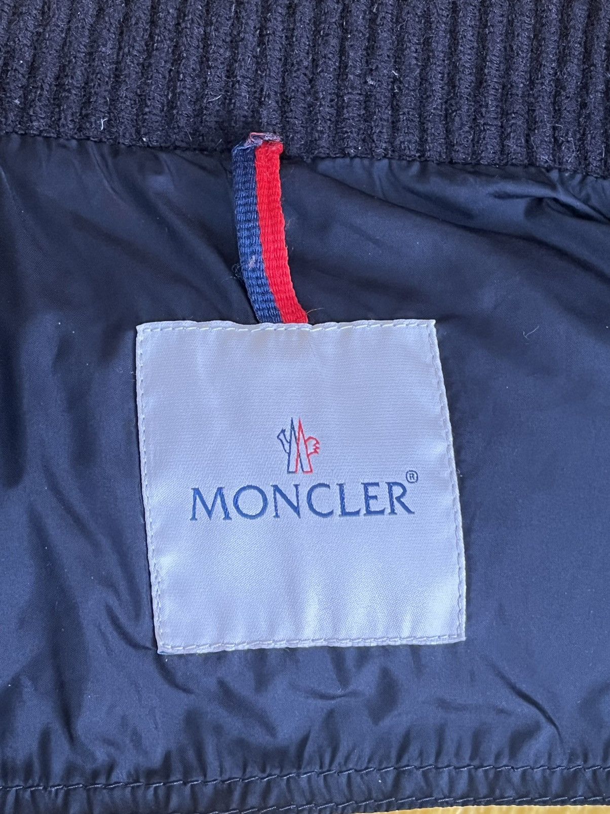 Moncler 👾Moncler Black&Yellow puffer vest Original ✅ Size US L / EU 52-54 / 3 - 10 Thumbnail