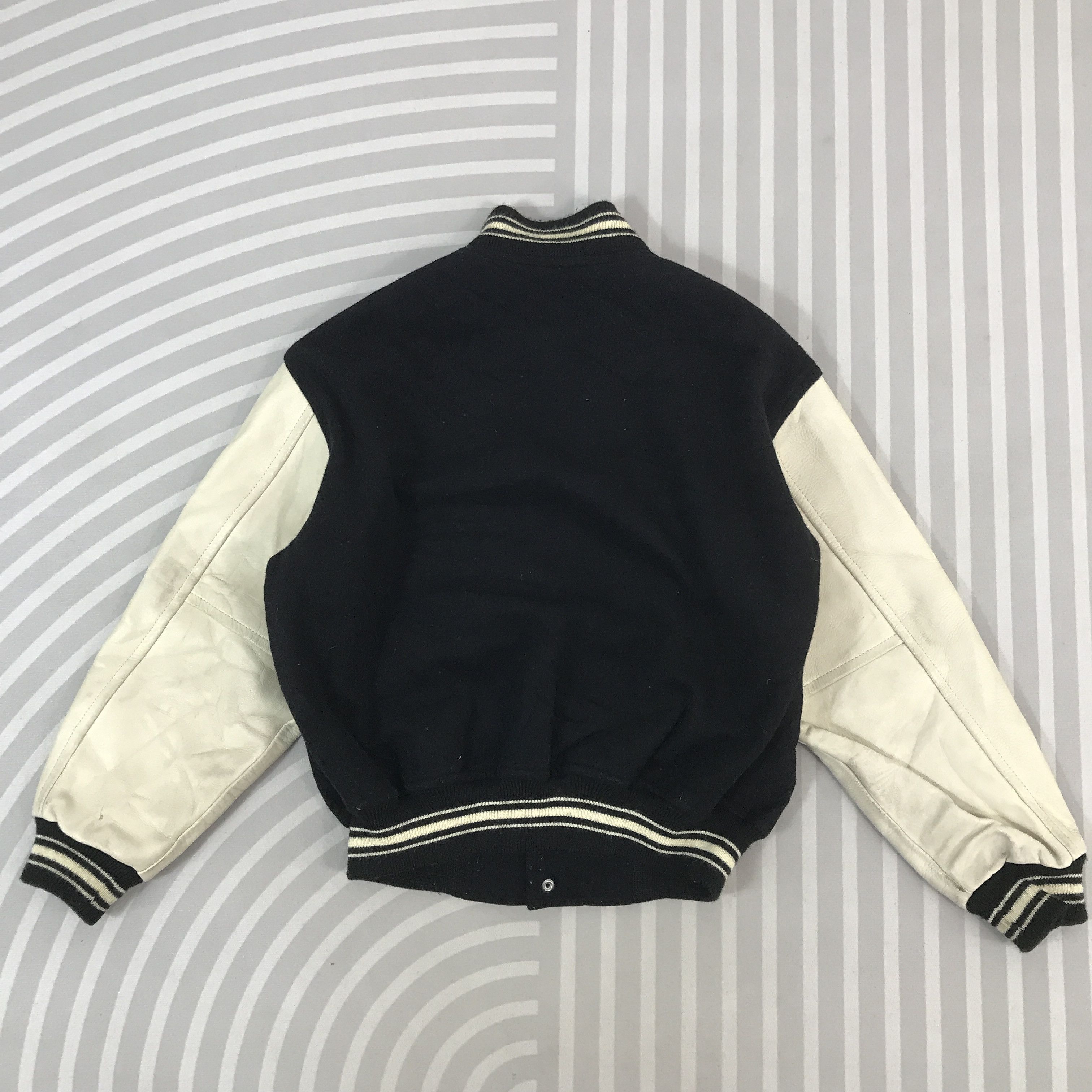 Japanese Brand × Vintage Vintage J.Press Snap Button Leather Varsity Jacket Size US L / EU 52-54 / 3 - 3 Thumbnail