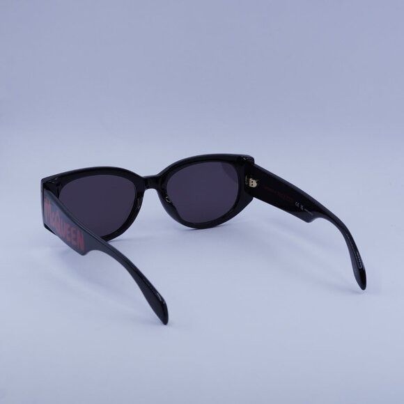Alexander McQueen Alexander McQueen AM0330S 002 Sunglasses Black Oval Frame Size ONE SIZE - 6 Thumbnail