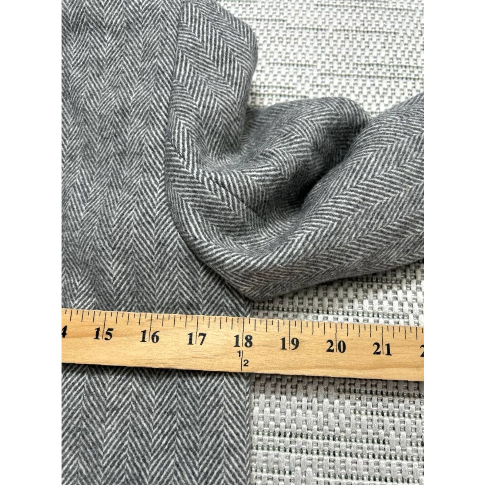 Vintage Tuckernuck Coat Blazer Wool Blend Gray Herringbone Notch Lapel Wool Blend - Women Size S Short Sleeve? Size S / US 4 / IT 40 - 6 Thumbnail
