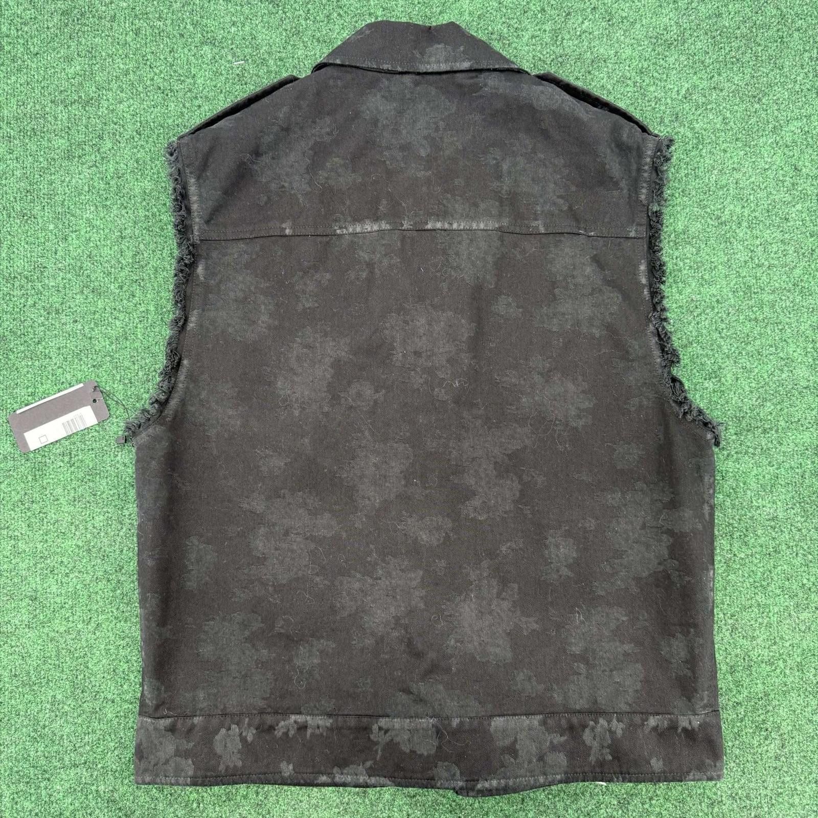 Saint Laurent Paris Saint Laurent Floral Sleeveless Denim Jacket L Used Size US L / EU 52-54 / 3 - 5 Thumbnail