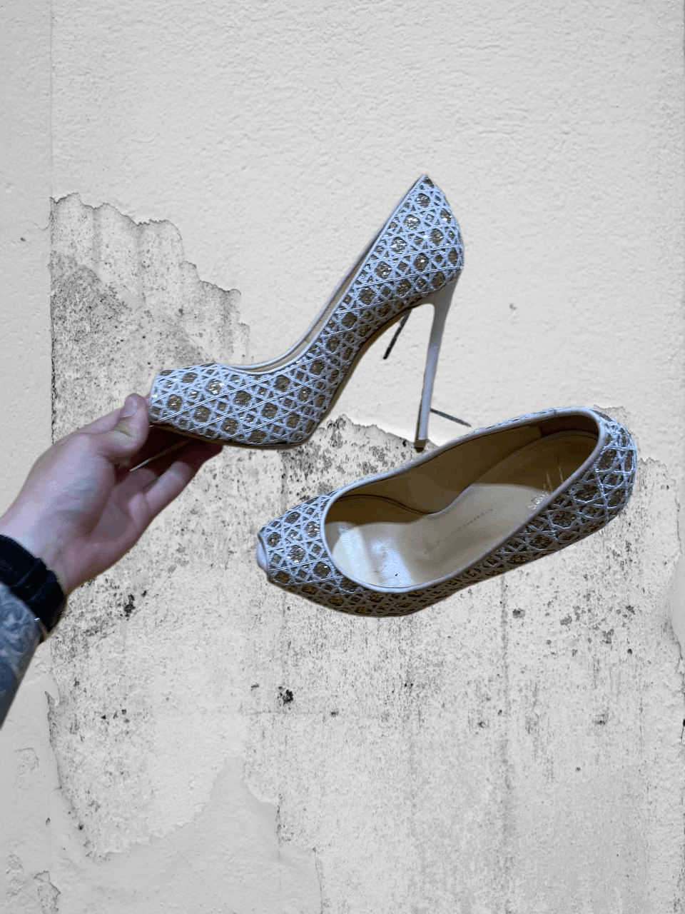 Giuseppe Zanotti Giuseppe Zanotti Harmony Suede Sandals Size US 9.5 / IT 39.5 - 1 Thumbnail