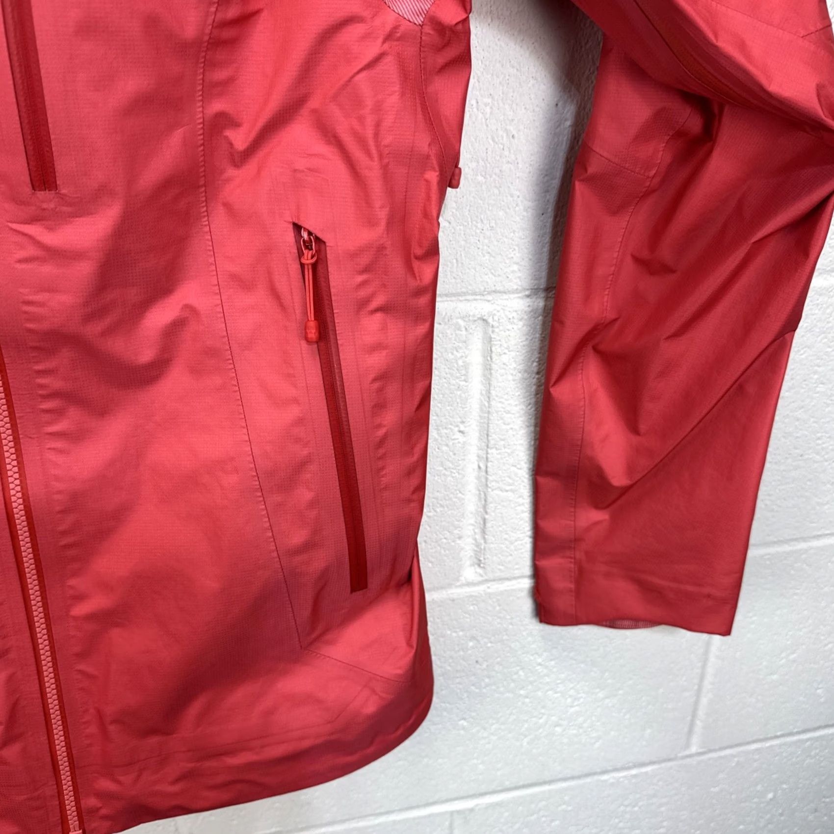 The North Face The North Face Jacket Women’s Small Pink Gore-Tex Shell Zip Size S / US 4 / IT 40 - 7 Thumbnail