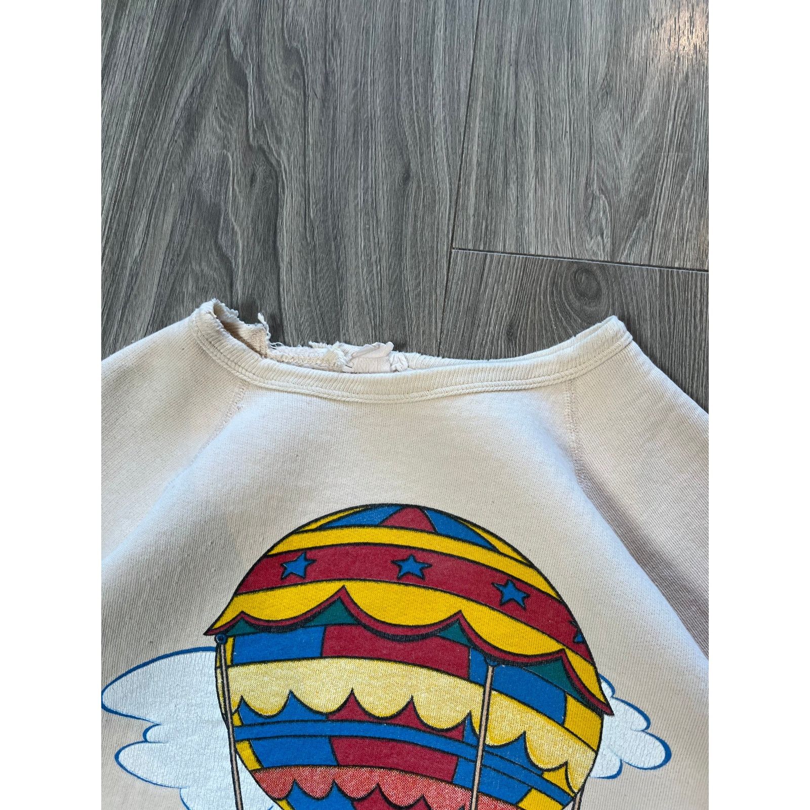 Disney 80s Walt Disney Mickey & Minnie Hot Air Balloon Crewneck S Size S / US 4 / IT 40 - 6 Thumbnail