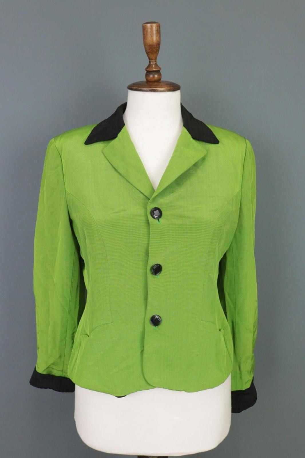 Moschino Vintage Moschino Cheap Jacket Size I 46 / USA 12 Size M / US 6-8 / IT 42-44 - 1 Thumbnail