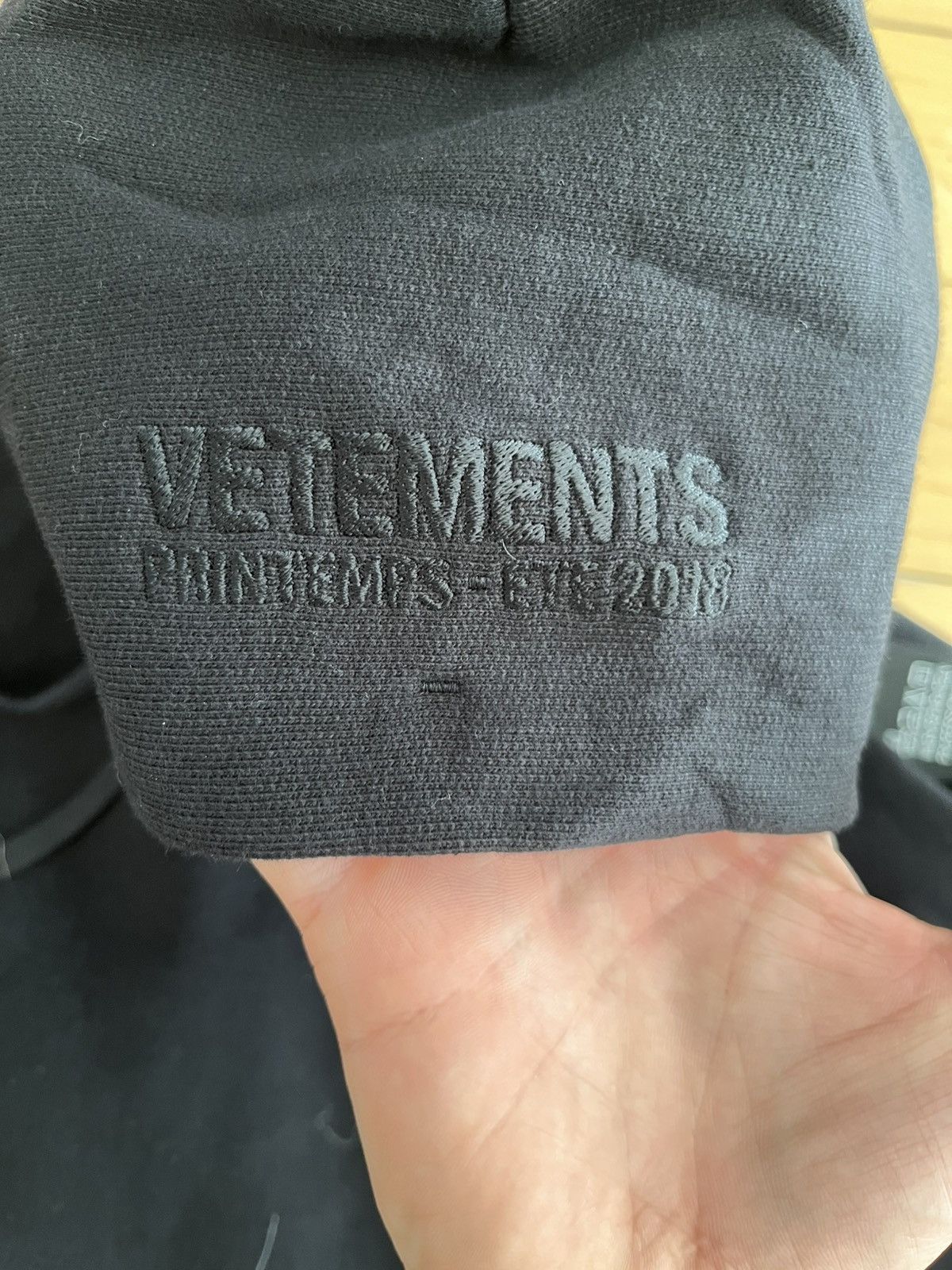 Vetements NWT - Vetements Demna Era Washtag Strips Hoodie Size US M / EU 48-50 / 2 - 7 Thumbnail