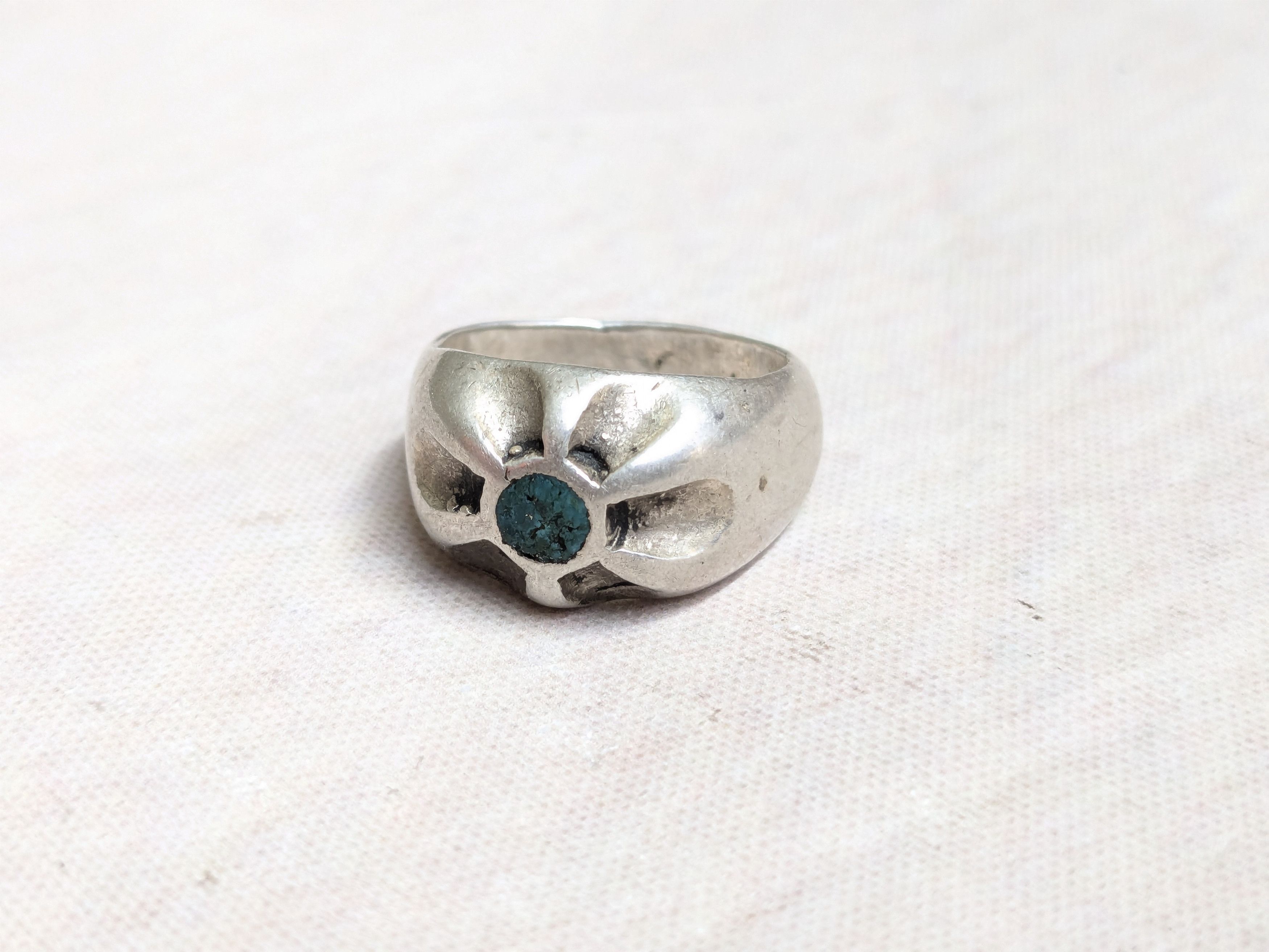 Jewelry × Vintage Vintage Sterling Silver Ring Green Turquoise 8 Native Size ONE SIZE - 5 Thumbnail