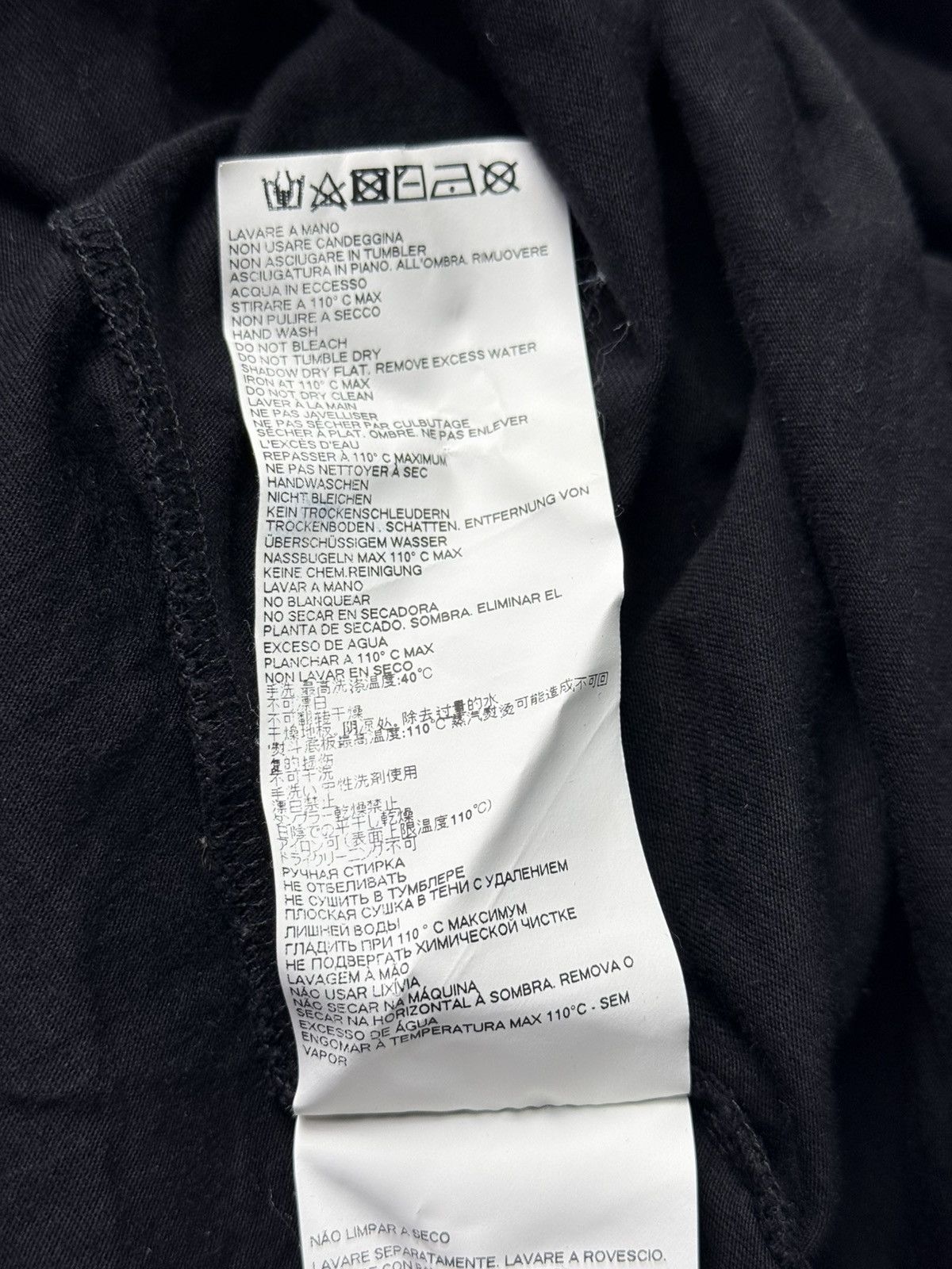 Maison Margiela Maison Margiela Aids Campaign T-shirt Size S / US 4 / IT 40 - 8 Thumbnail