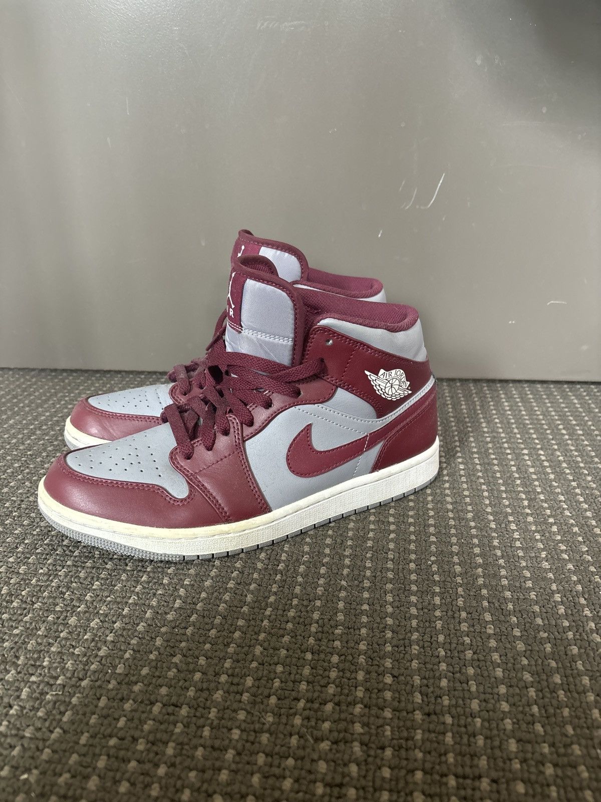 Jordan Brand × Nike Jordan 1 mids Size US 8 / IT 38 - 1 Thumbnail