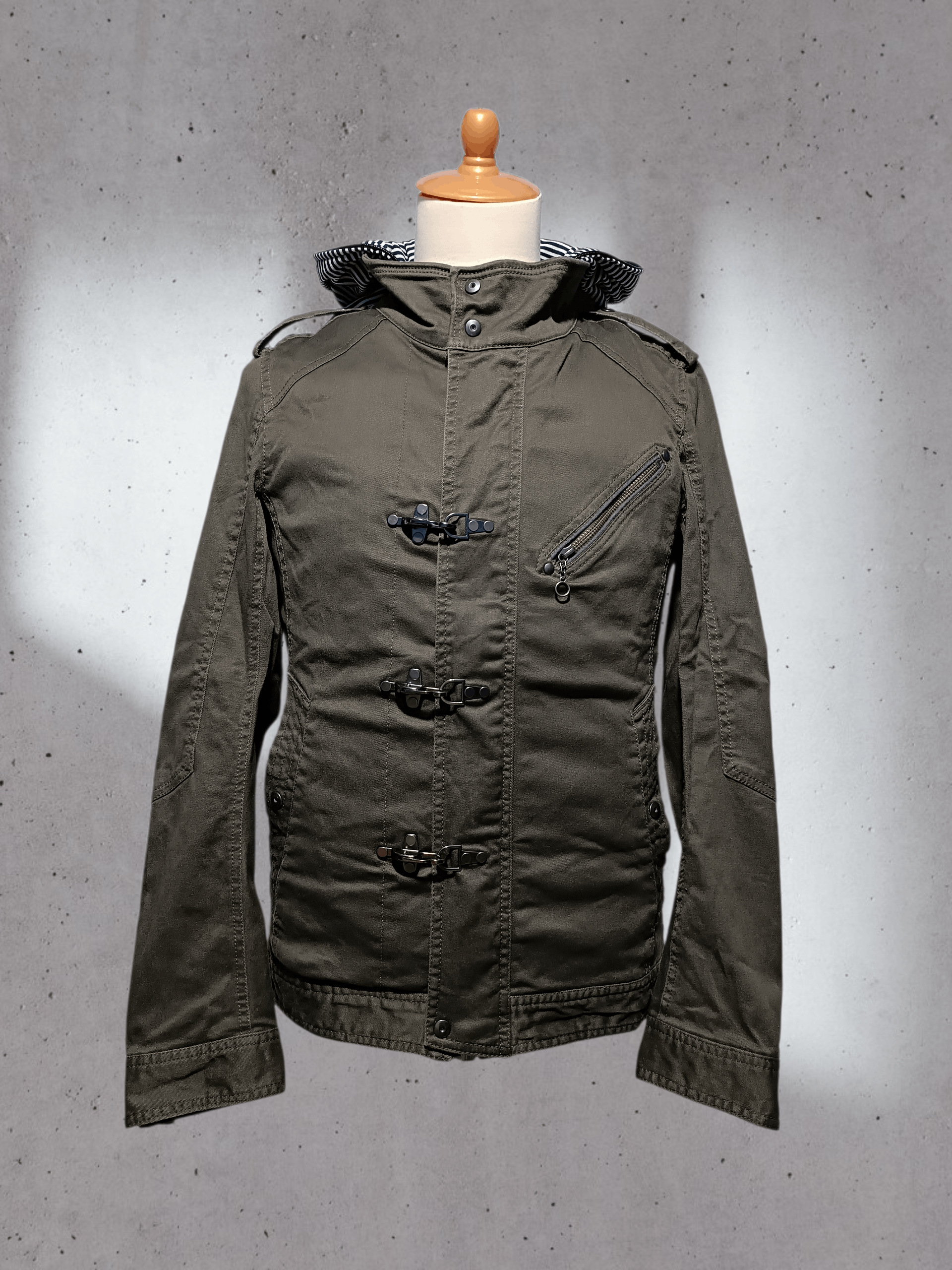 Japanese Brand 00's Vintage Double Layer Fireman Clips Hook Hoodie Jacket Size US M / EU 48-50 / 2 - 1 Thumbnail