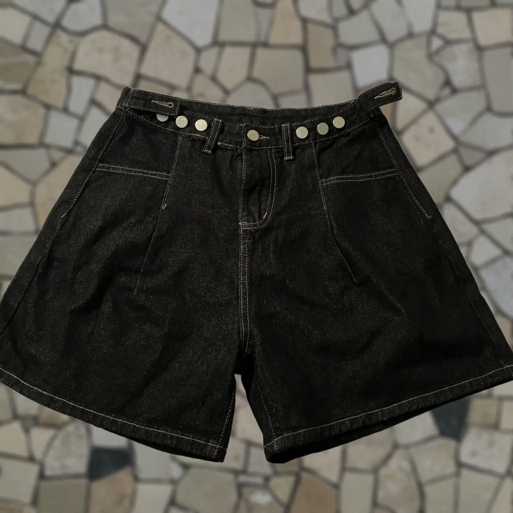 Denime YOBARLA 8993 MEDIUM Womens Denim Shorts DARK WASH - Vintage & Non-New Size 27" / US 4 / IT 40 - 1 Thumbnail