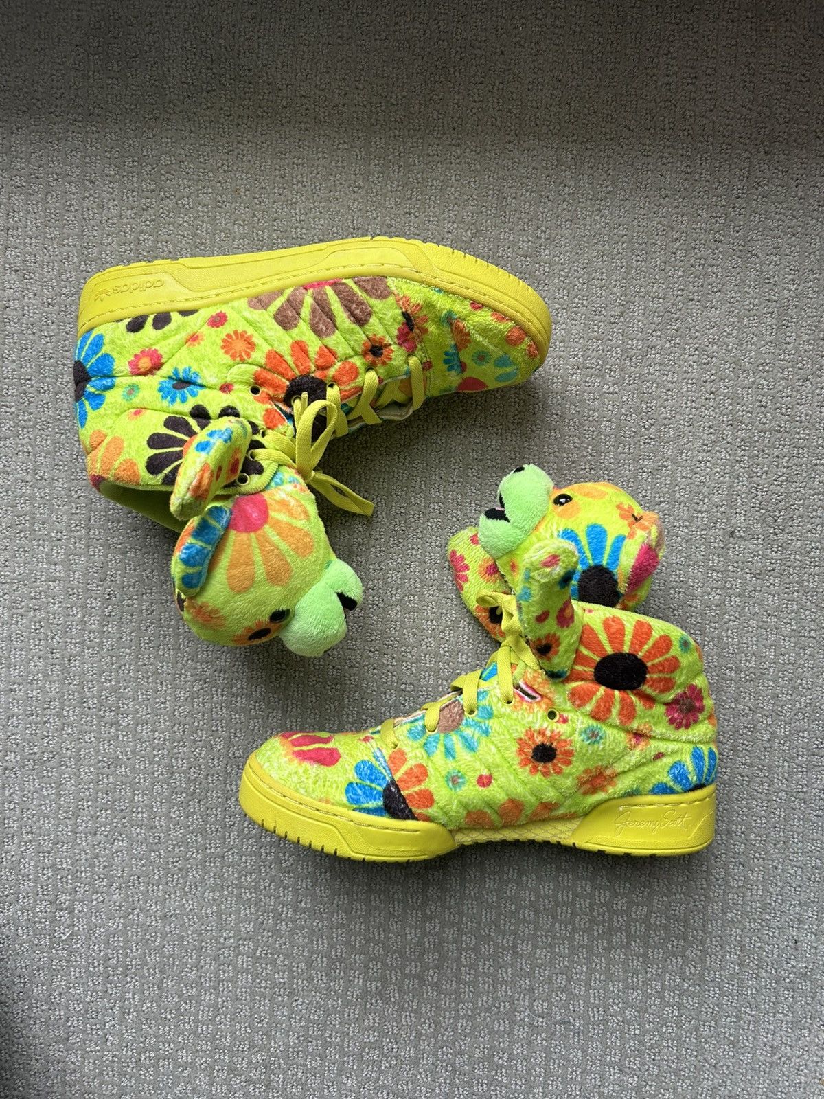 Jeremy Scott Adidas Jeremy Scott Bear Flower Camo 🌸 Size US 9 / EU 42 - 2 Thumbnail