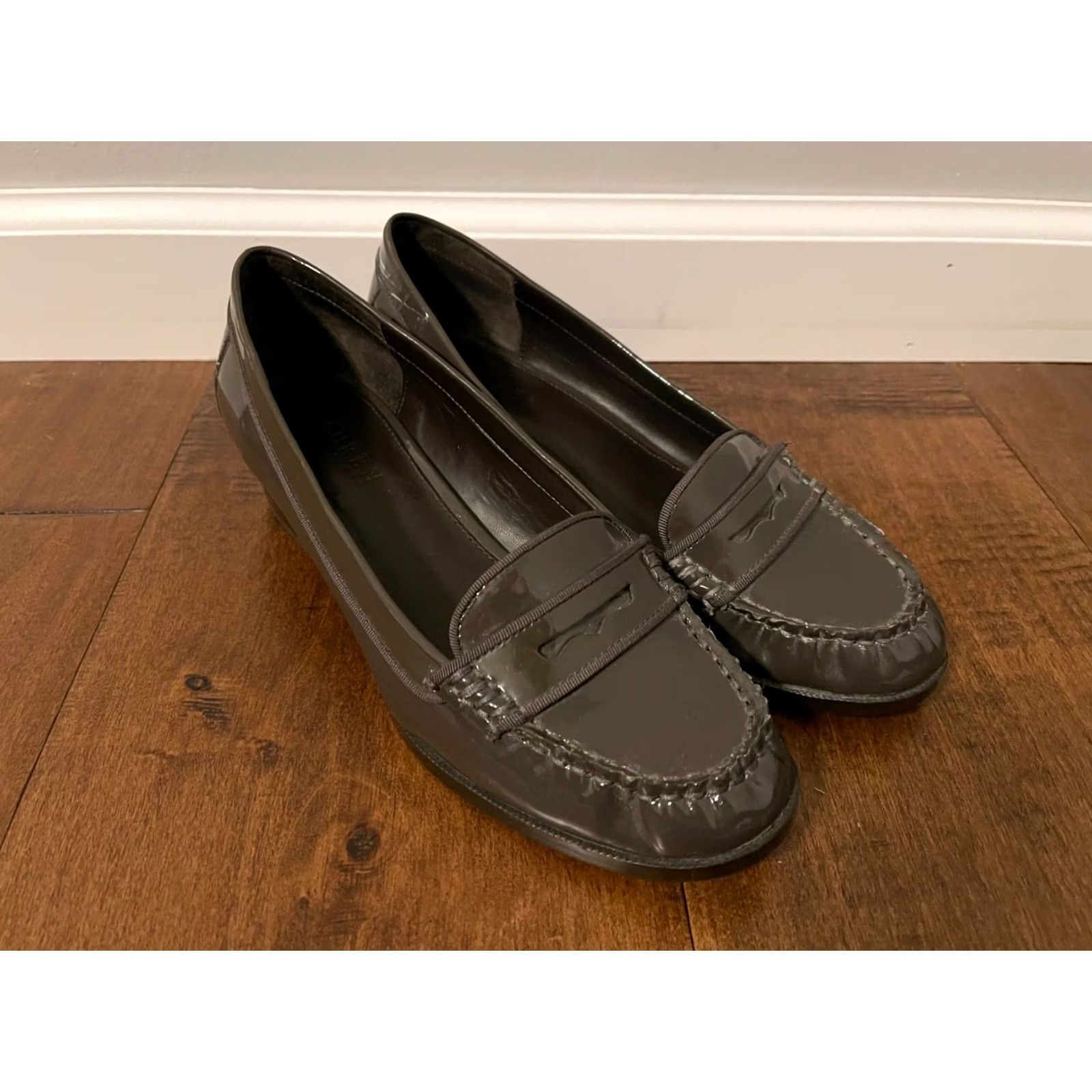 Ralph Lauren Lauren Ralph Lauren Gray Patent Leather Penny Loafer Pumps Heels Women's 8B Size US 8 / IT 38 - 3 Thumbnail