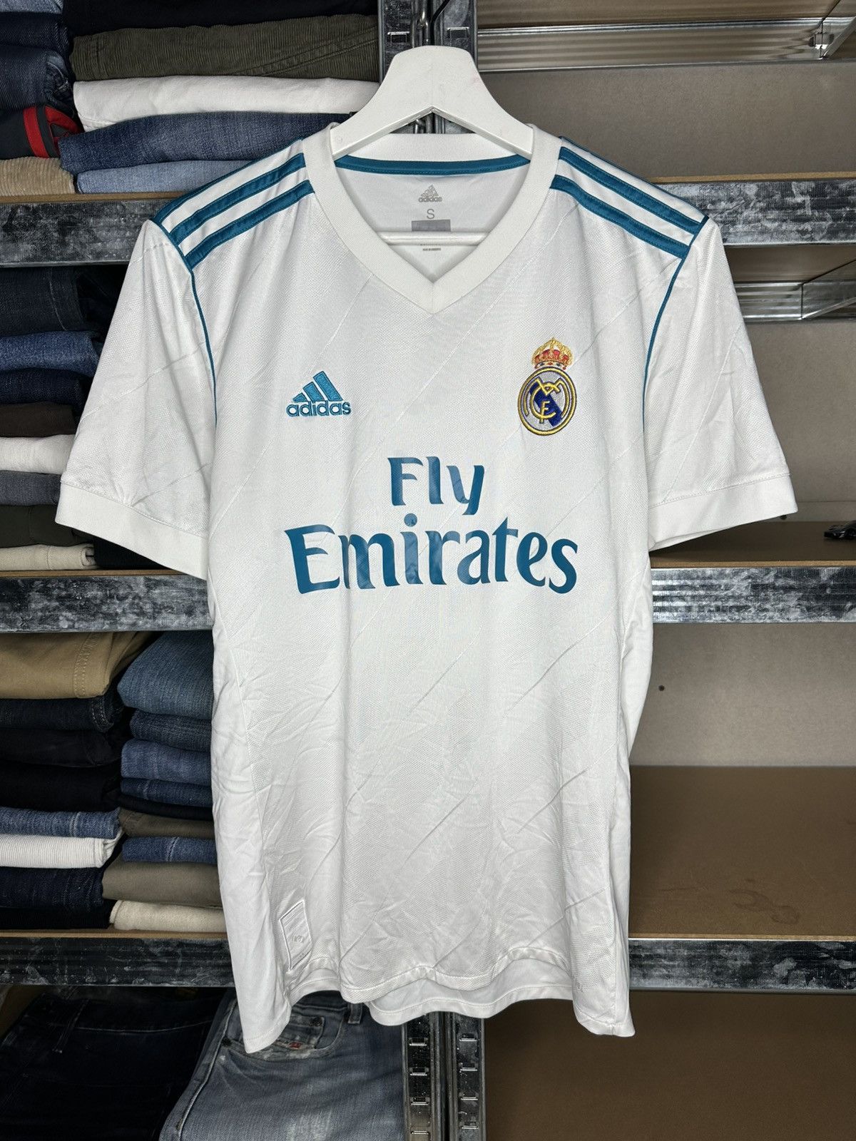 Adidas REAL MADRID 2017 2018 HOME FOOTBALL SHIRT SOCCER S ADIDAS Size US S / EU 44-46 / 1 - 1 Thumbnail