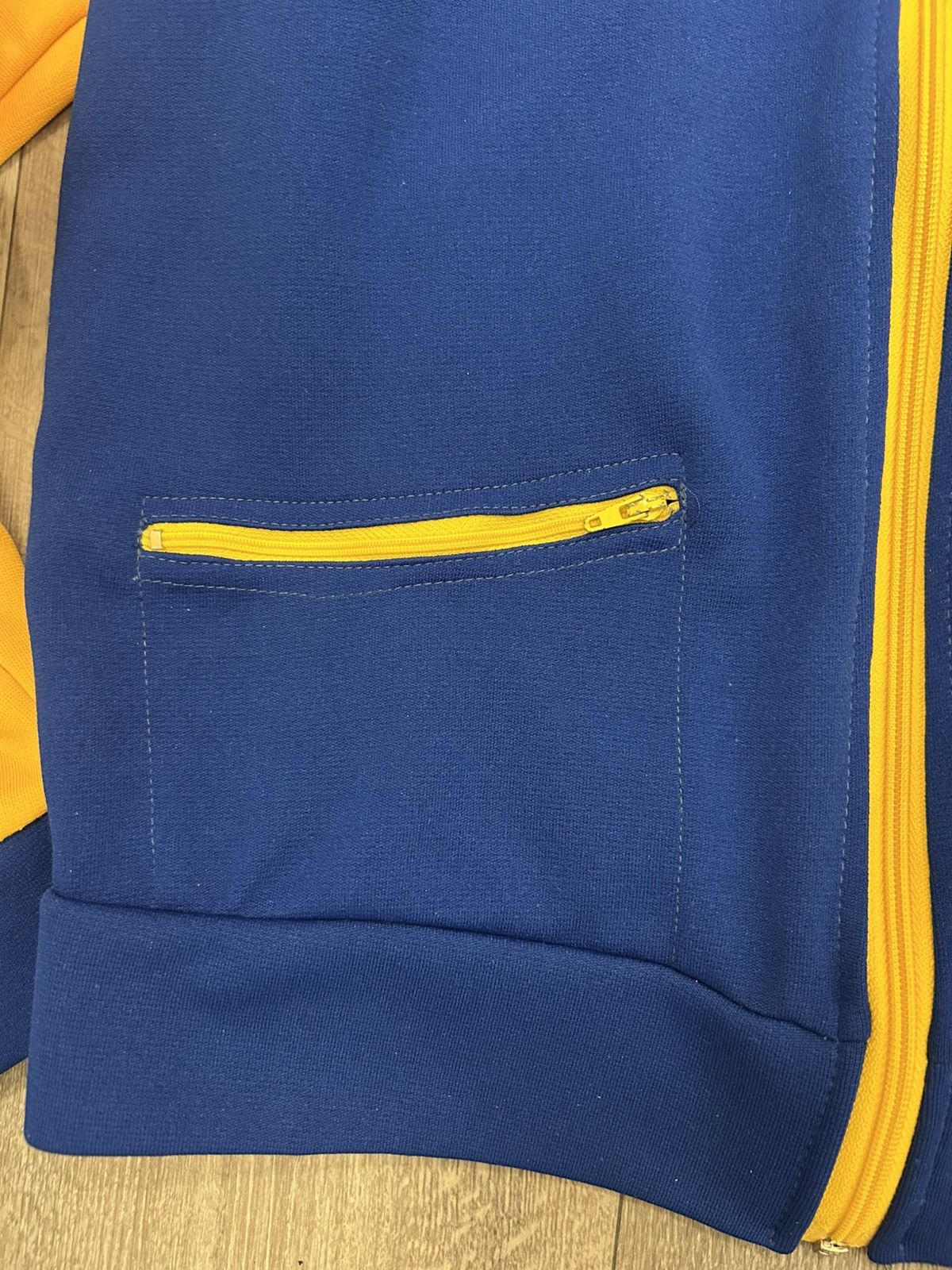 Vintage Vintage 80s UCLA Bruins sweatsuit sweatshirt jacket Size US M / EU 48-50 / 2 - 2 Thumbnail