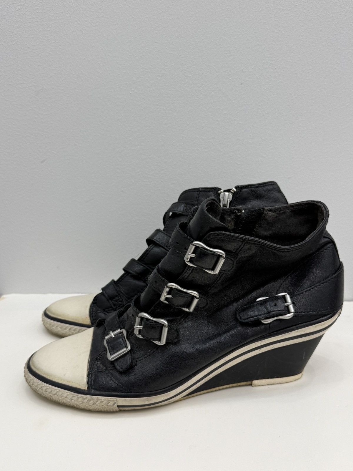 ASH ASH United Wedge Genial Buckled Leather Shoes Size US 9 / IT 39 - 1 Thumbnail