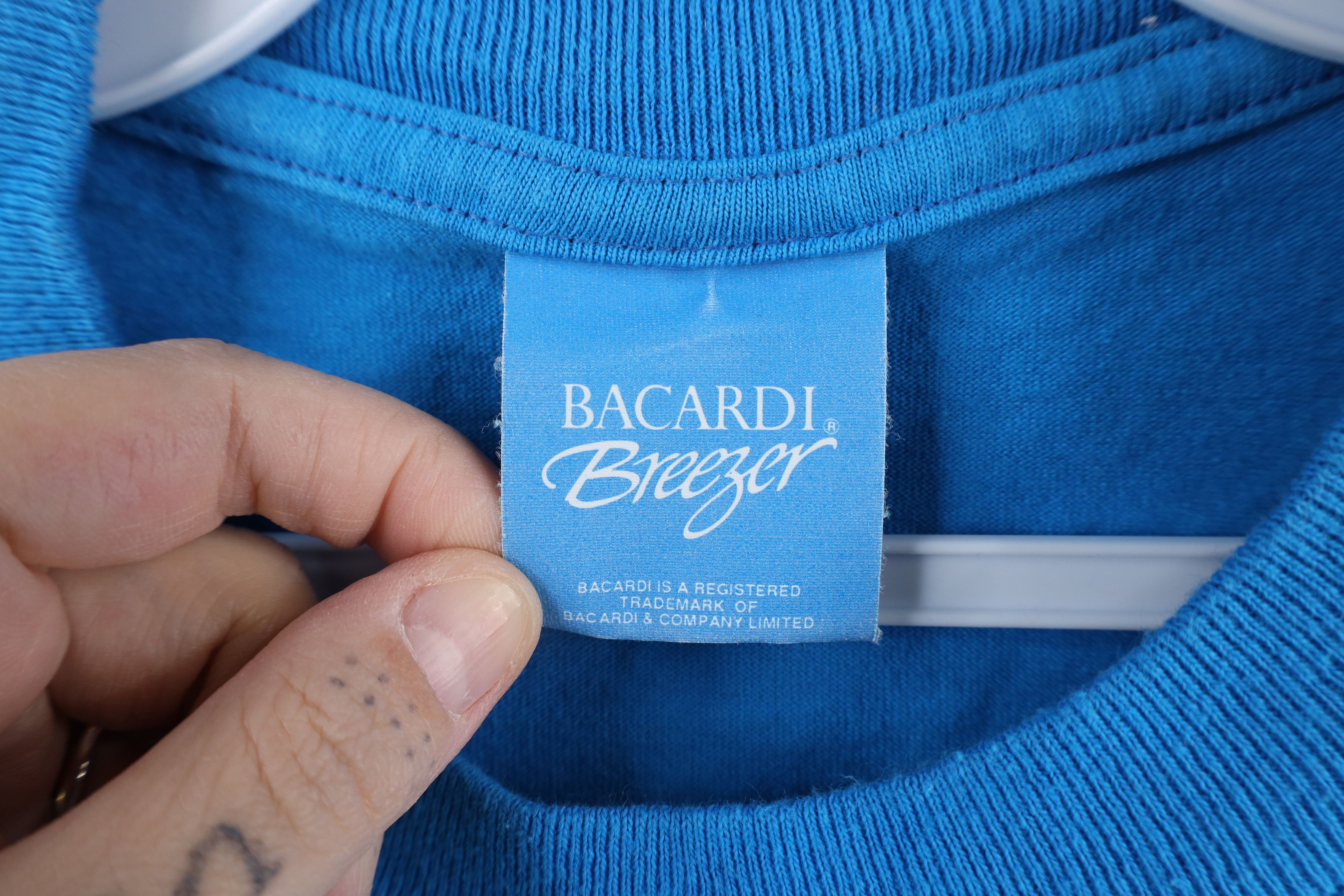 Vintage Vintage 90s Streetwear Rum Breezer Pocket T-Shirt USA Size US L / EU 52-54 / 3 - 6 Thumbnail