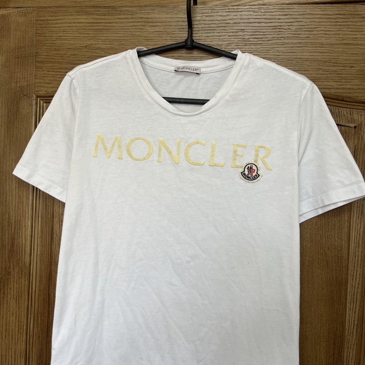 Moncler Moncler T Shirt Big logo Size US L / EU 52-54 / 3 - 3 Thumbnail