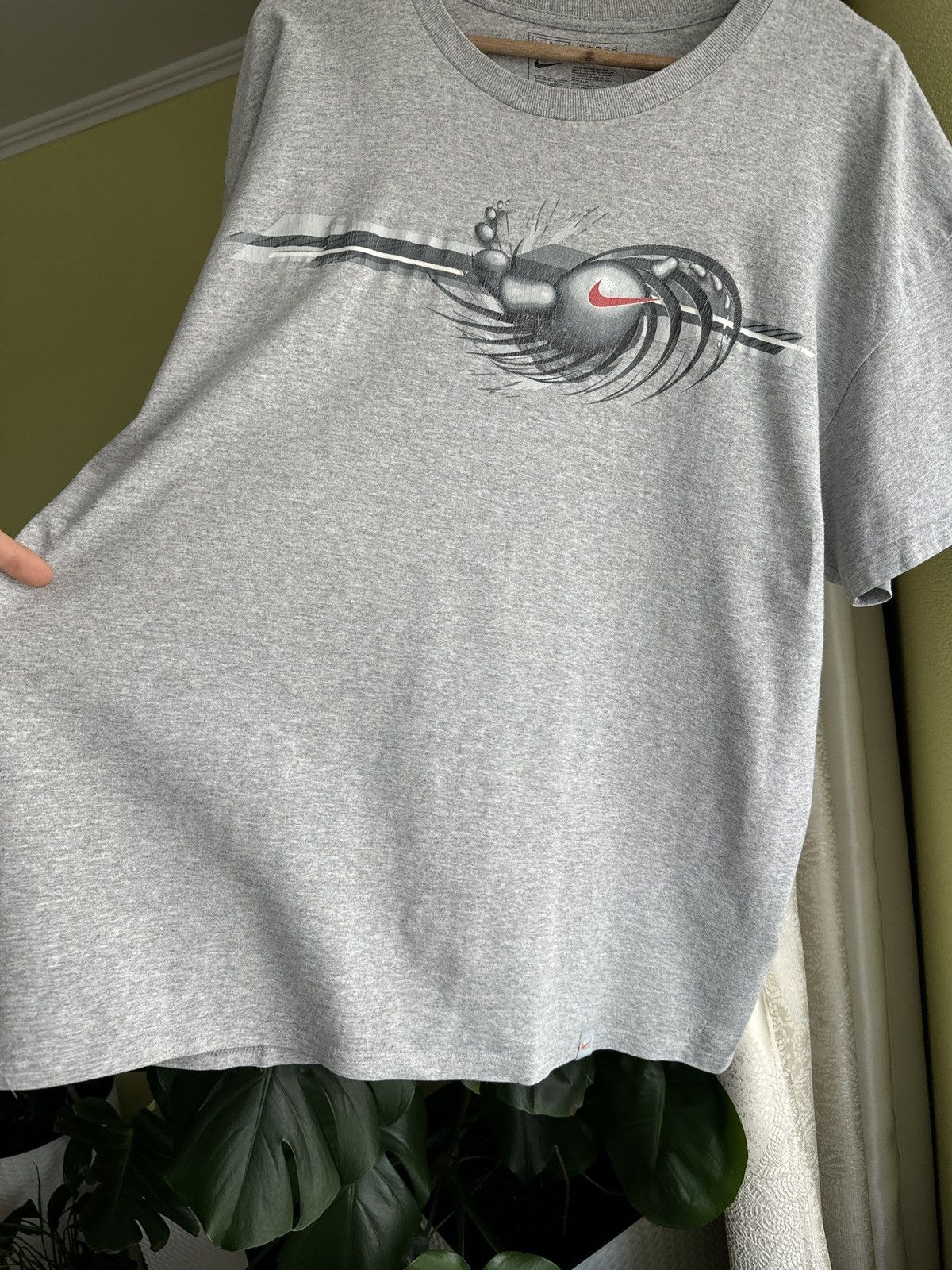 Nike 00s Nike Vintage T-Shirt Big Logo Triball Tee Swoosh Size US XL / EU 56 / 4 - 3 Thumbnail
