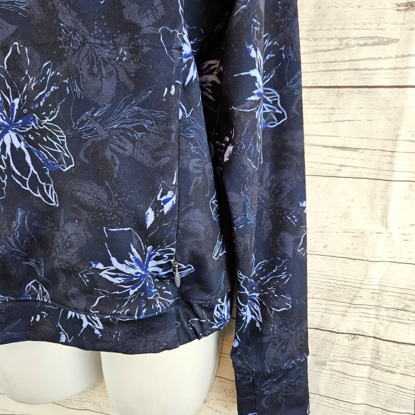 KangaROOS Columbia Womens Pullover Floral Long Sleeve Blue Size M Shirt Sweatshirt Kangaroo Pocket Mens Womens Size M / US 6-8 / IT 42-44 - 4 Thumbnail