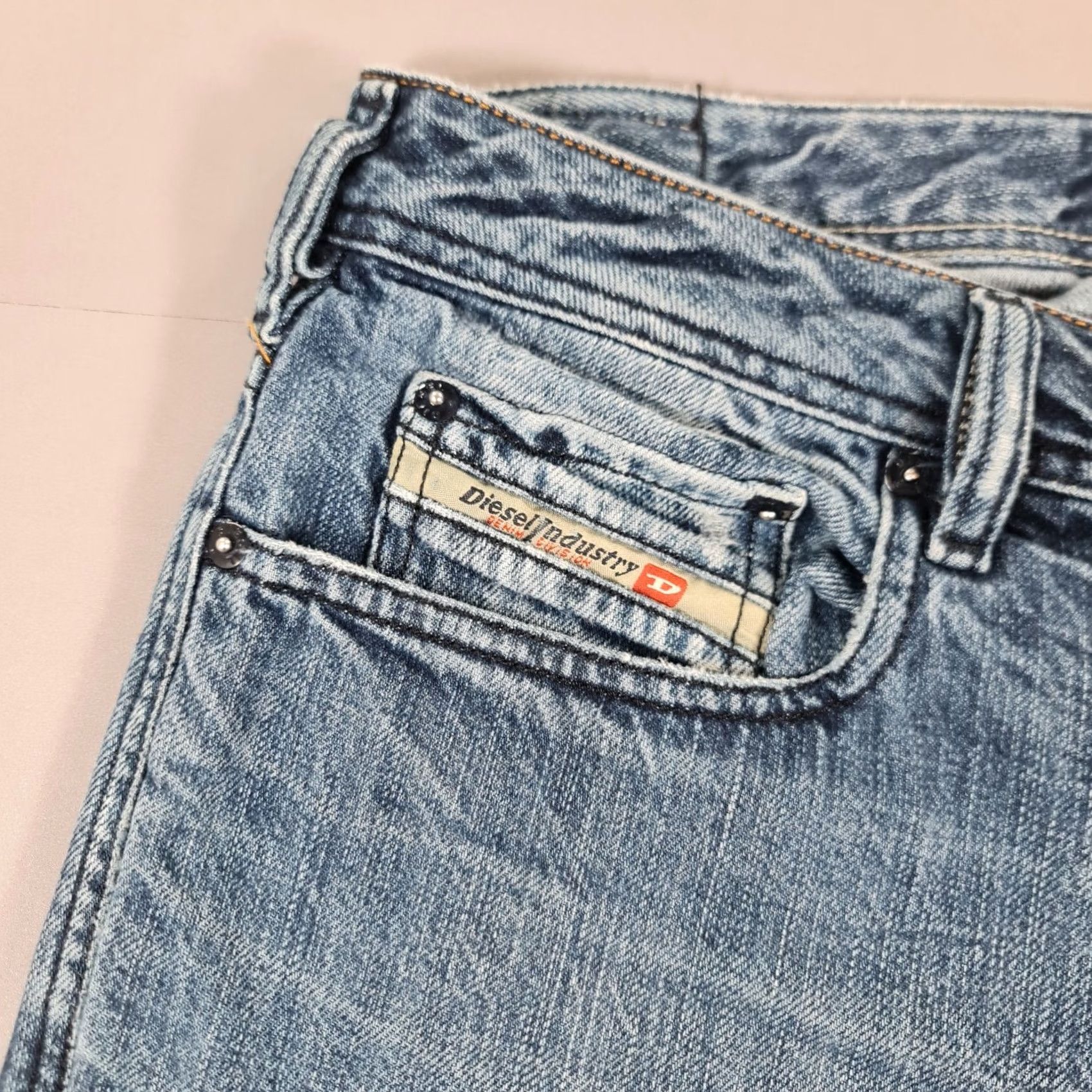 Diesel Diesel Zathan Jeans Mens Regular Bootcut Denim Distressed 5-Pocket W36 L28 Blue 100% Cotton Button Fly Vintage No N/A Size US 36 / EU 52 - 5 Thumbnail