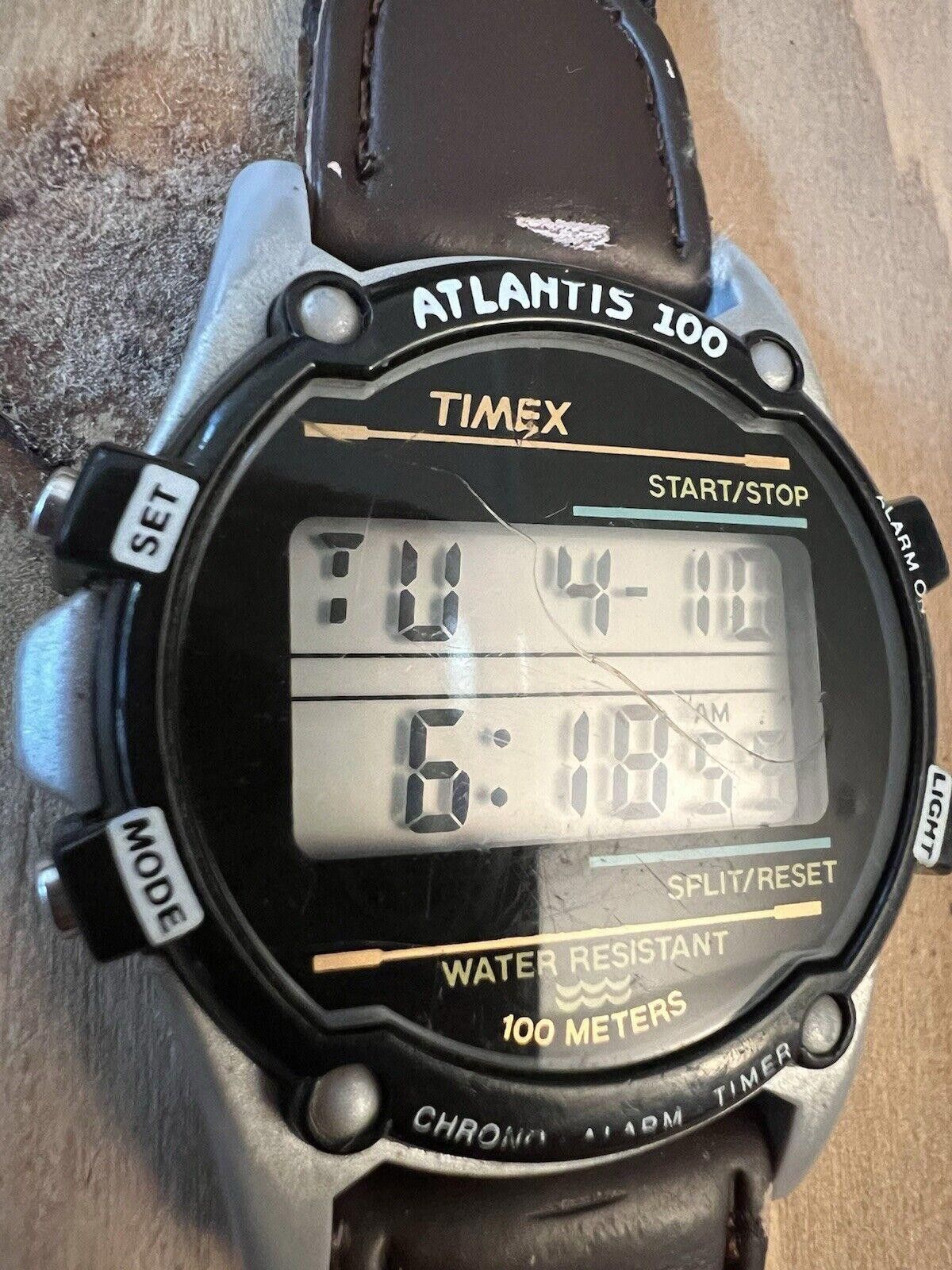 Designer ATLANTIS 100 MENS WRIST WATCH VINTAGE New Battery Working Size ONE SIZE - 2 Thumbnail