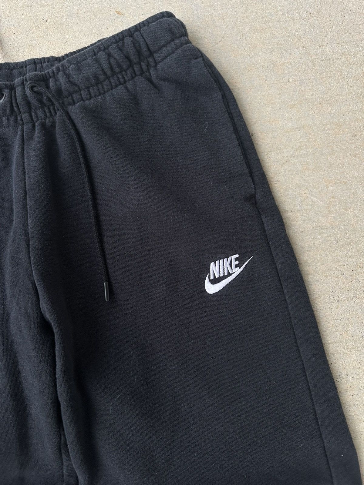 Other Nike Sweatpants Size US 26 / EU 42 - 2 Thumbnail