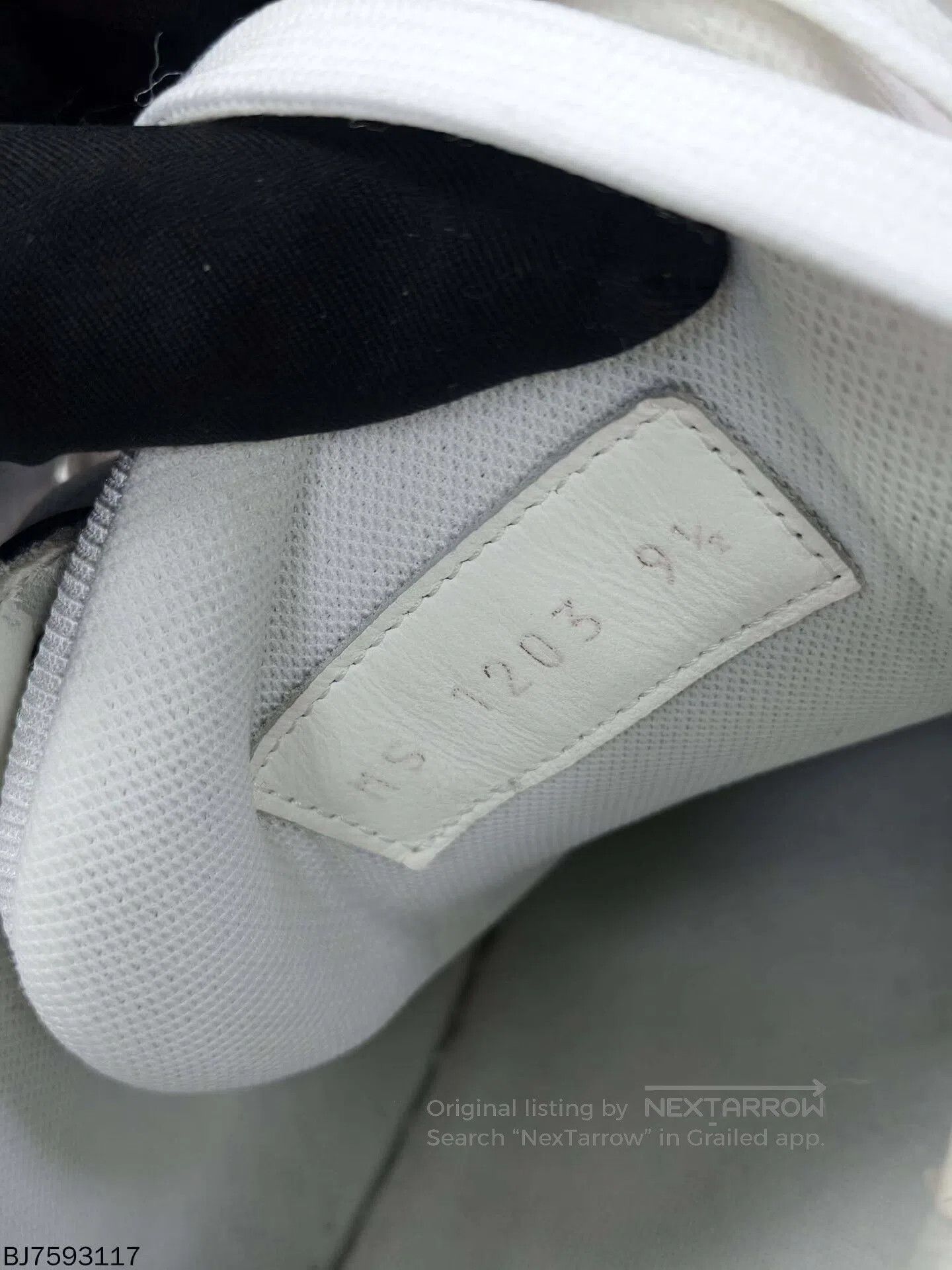 Louis Vuitton louis vuitton trainer low-top sneakers size 9.5. Size US 9.5 / EU 42-43 - 5 Thumbnail