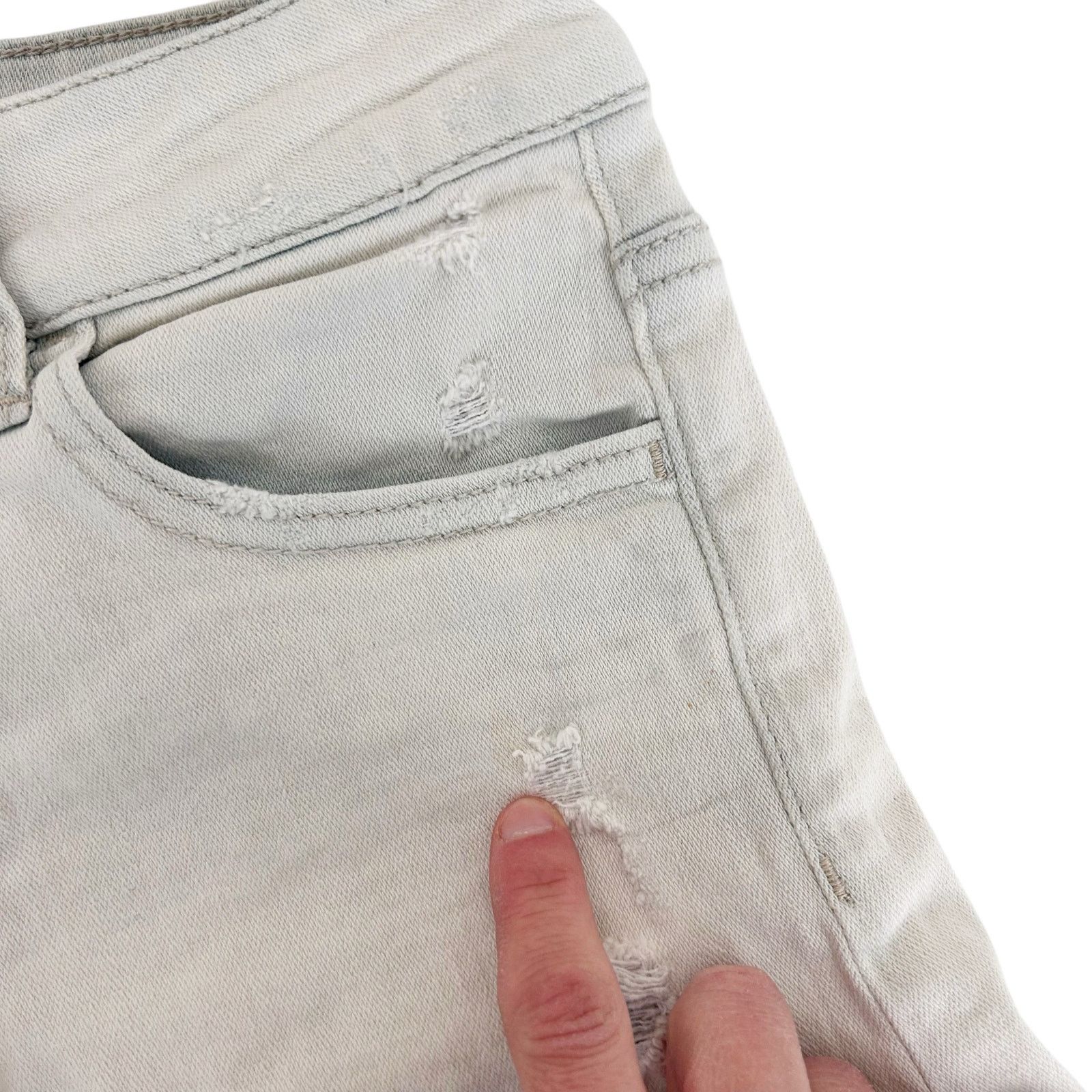 American Eagle Outfitters American Eagle Hi Rise Shortie Jean Shorts Sz 2 Size 26" / US 2 / IT 38 - 2 Thumbnail