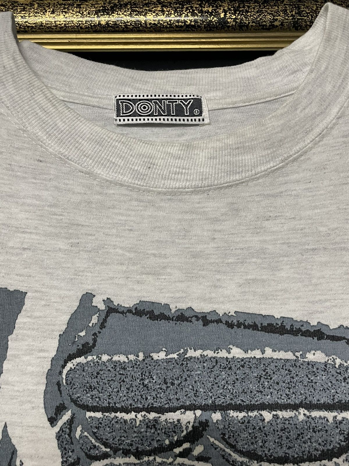Japanese Brand Vintage 1990s Japan Designer Donty - Artwork History Tshirt Size US M / EU 48-50 / 2 - 6 Thumbnail