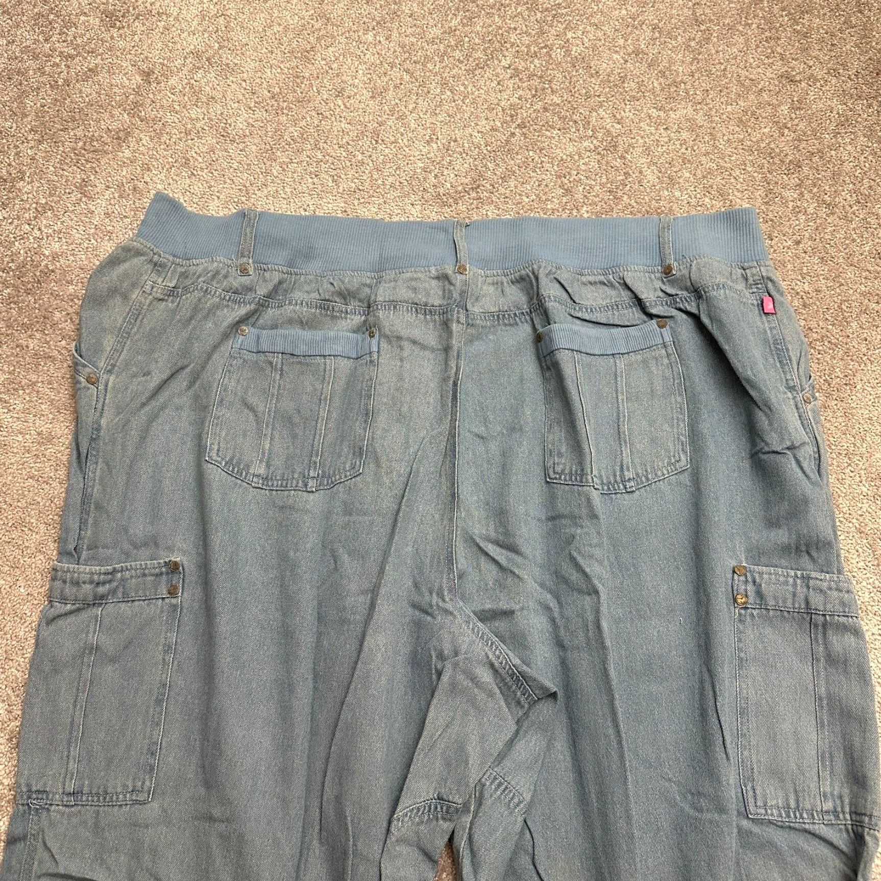Vintage Woman Within Jeans Women 32 Tall Blue Cargo Wide-Leg Chambray Denim Button Elastic Waist High Rise Size 24" / US 00 / IT 34 - 4 Thumbnail