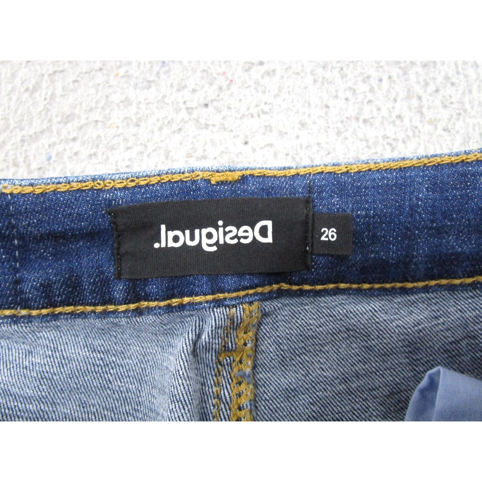 Desigual Desigual Jeans Size 26 Floral Paisley Embroidered Boho Chic Stretch Womens Size 26" / US 2 / IT 38 - 4 Thumbnail