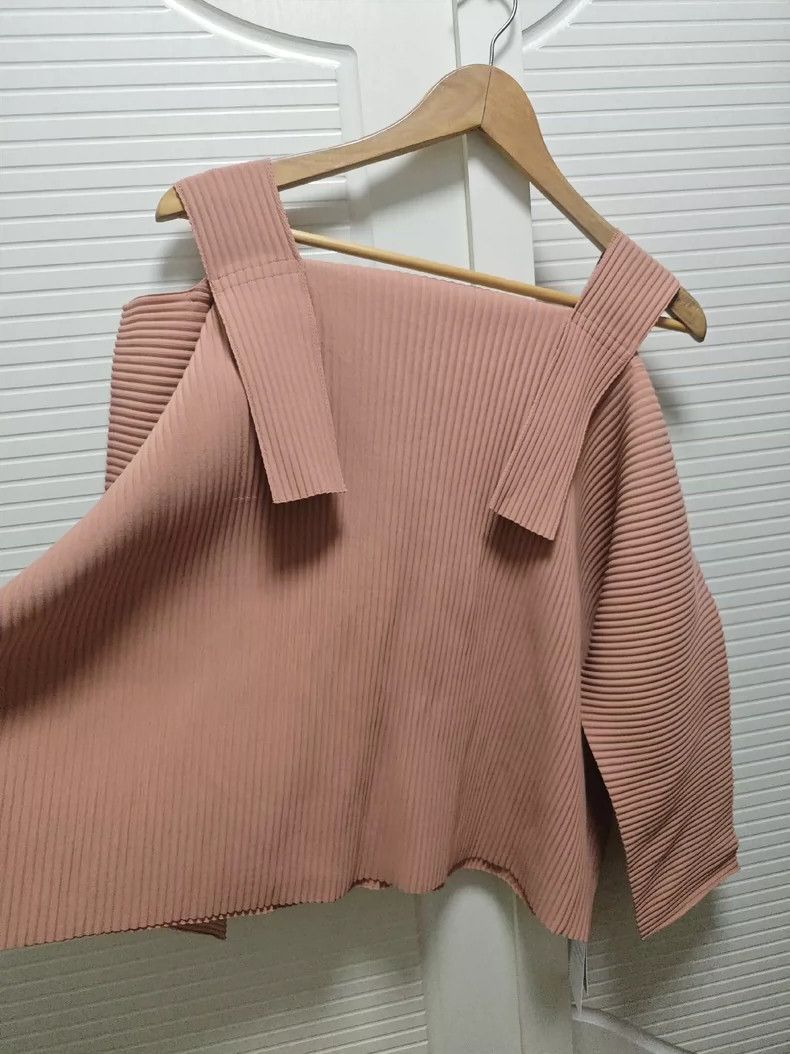 Other Issey Miyake/三宅一生 Pink off-the-shoulder top Size M / US 6-8 / IT 42-44 - 4 Thumbnail