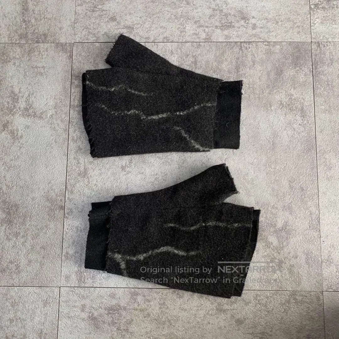 D.Hygen D.hygen Dark Avant-Garde Fingerless Gloves. Size ONE SIZE - 2 Thumbnail