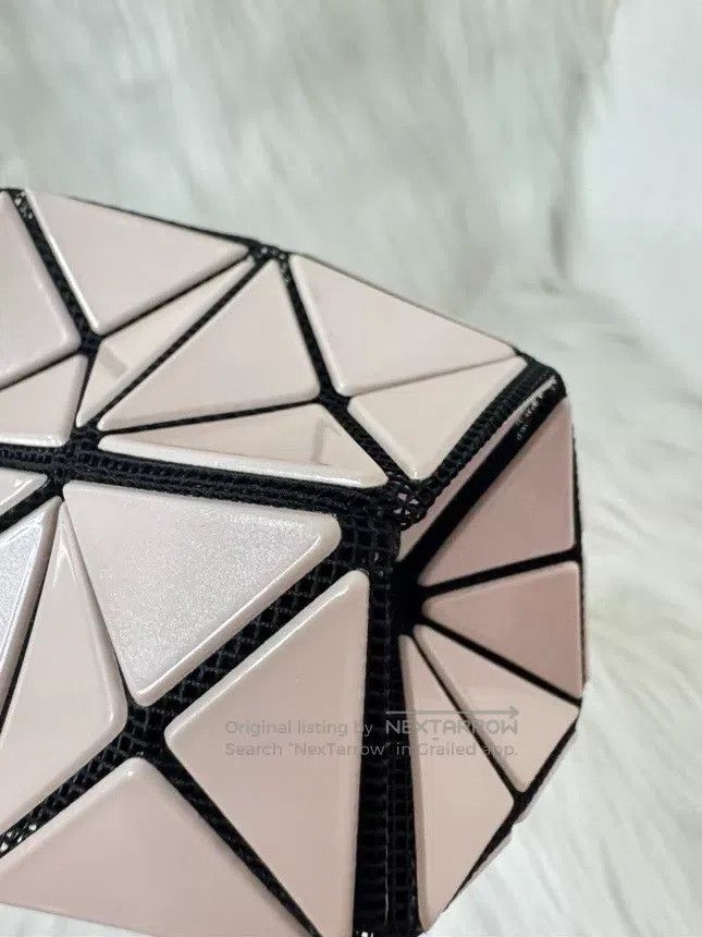 Issey Miyake Issey Miyake Pink Shoulder Bag Size ONE SIZE - 2 Thumbnail