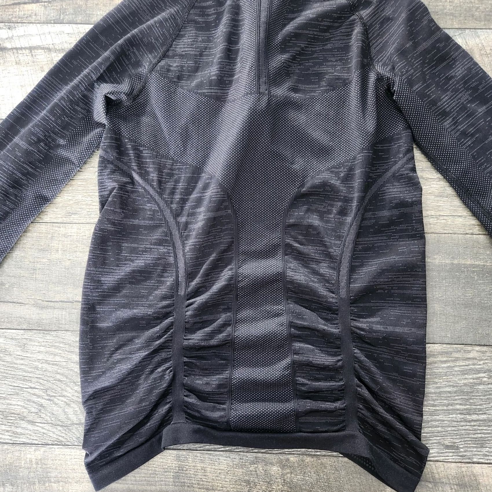 Athleta Athleta Mendoza Women’s M Athletic 1/4 Zip Pullover Black Geometric Fitted Thumb Size M / US 6-8 / IT 42-44 - 7 Thumbnail