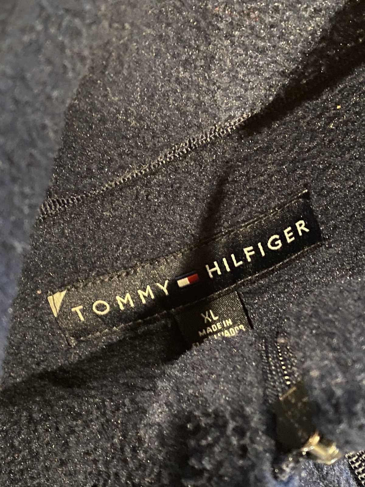 Tommy Hilfiger Tommy fleece + free duffle bag xl Size US XL / EU 56 / 4 - 10 Thumbnail
