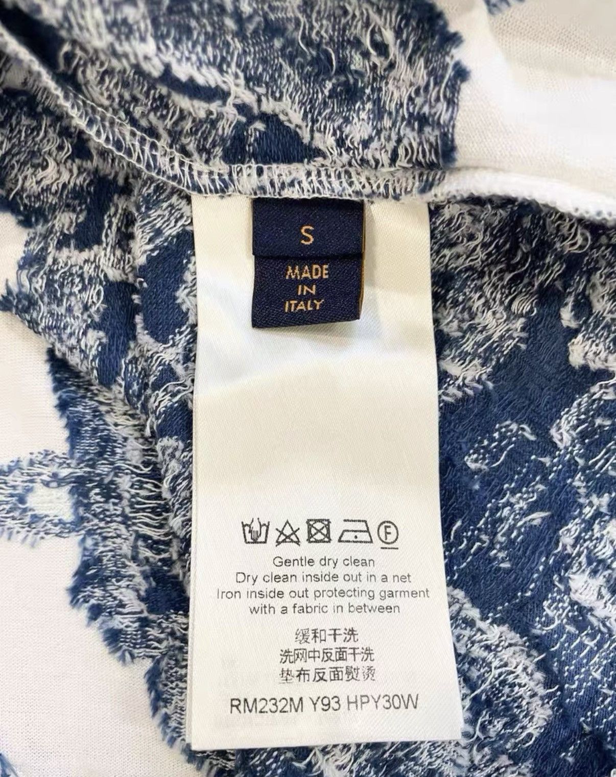 Louis Vuitton Louis Vuitton SS23 Blue Print Short Sleeve T-Shirt J33 Size S / US 4 / IT 40 - 6 Thumbnail