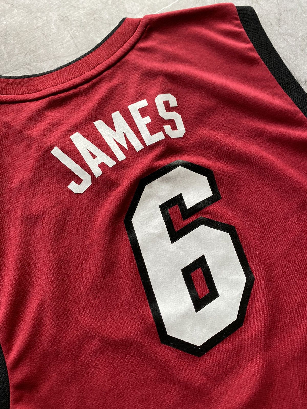 Adidas Vintage Lebron James Adidas 2013 NBA Miami Heat Jersey # 6 Size US M / EU 48-50 / 2 - 13 Thumbnail