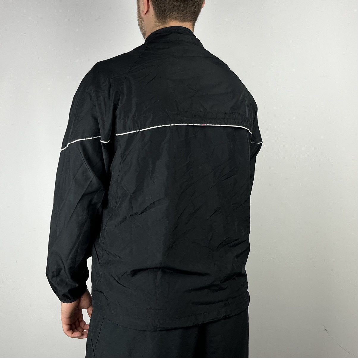 Nike Nike windbreaker light jacket size Large Size US L / EU 52-54 / 3 - 2 Thumbnail
