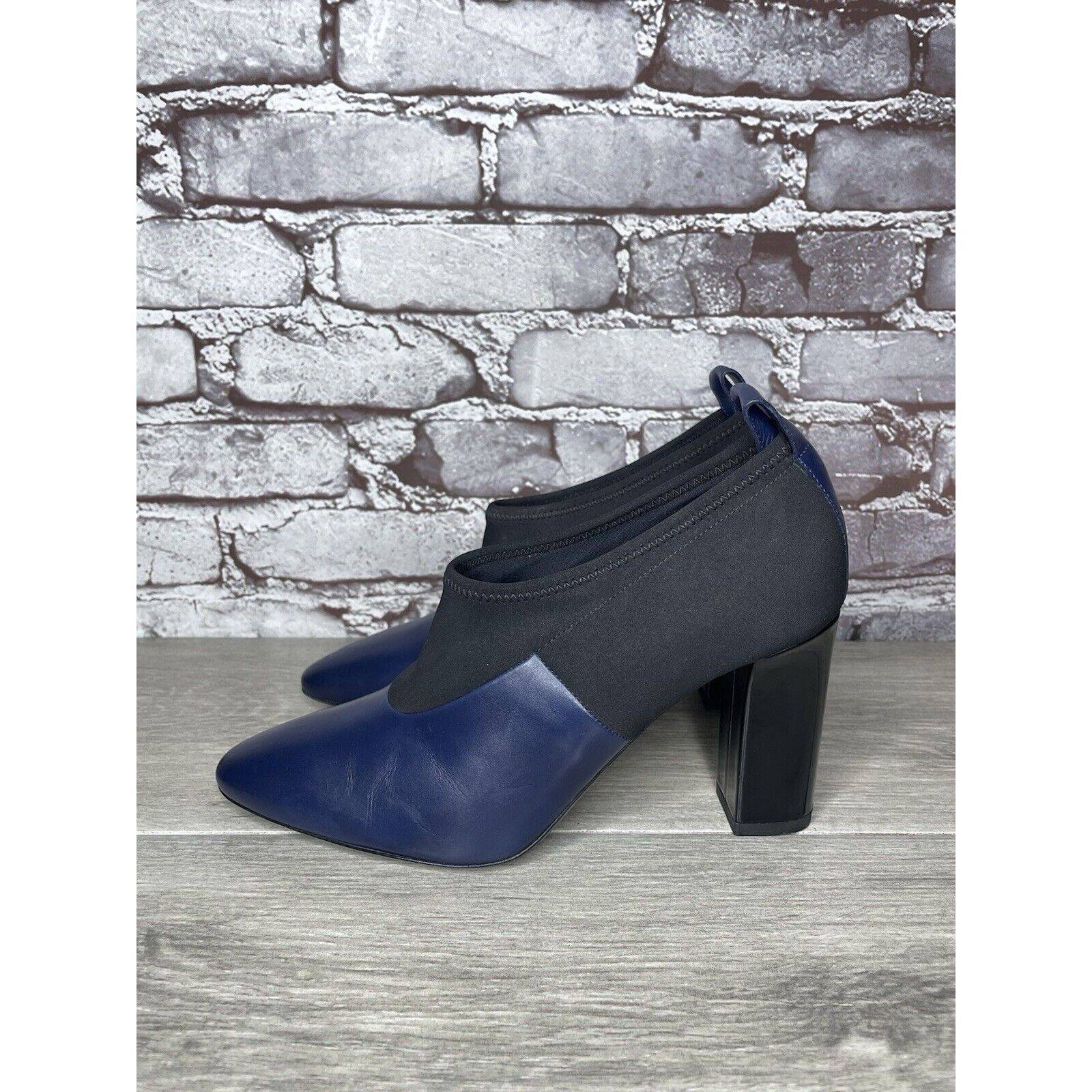 Other Via Spiga Midnight Navy Blue Leather Black Fabric Heels Wome Size US 8.5 / IT 38.5 - 19 Thumbnail
