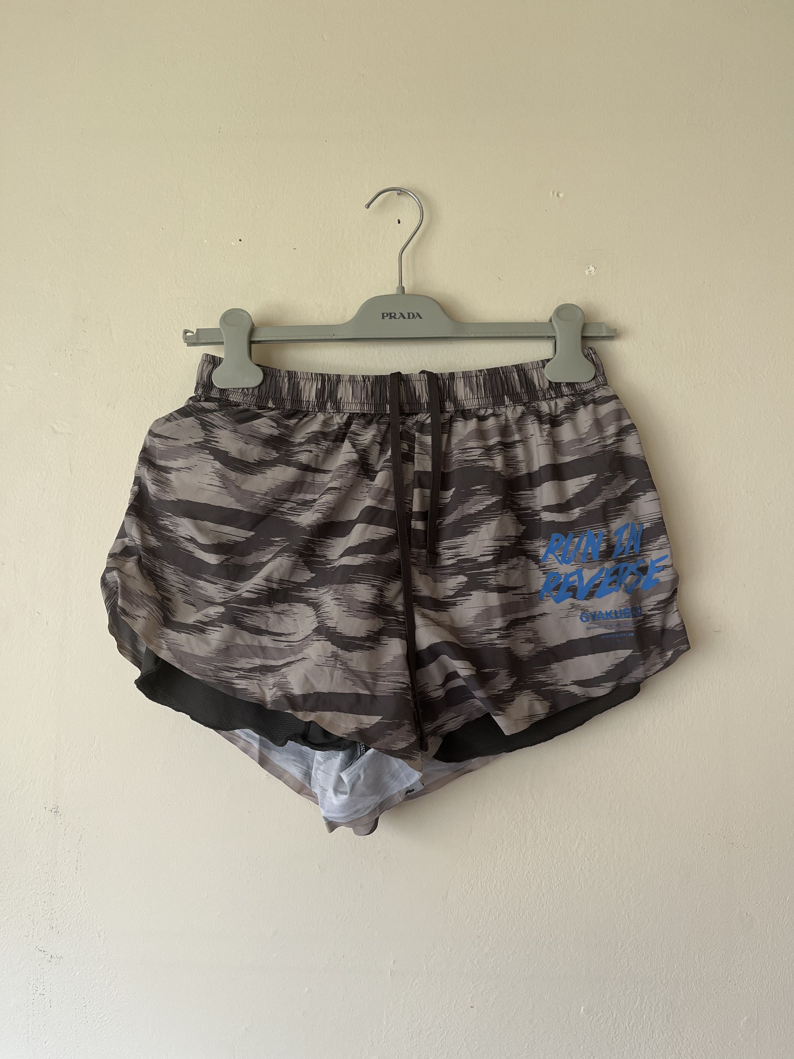 SS13 DRI-FIT RACER LINED MENS RUNNING SHORTS