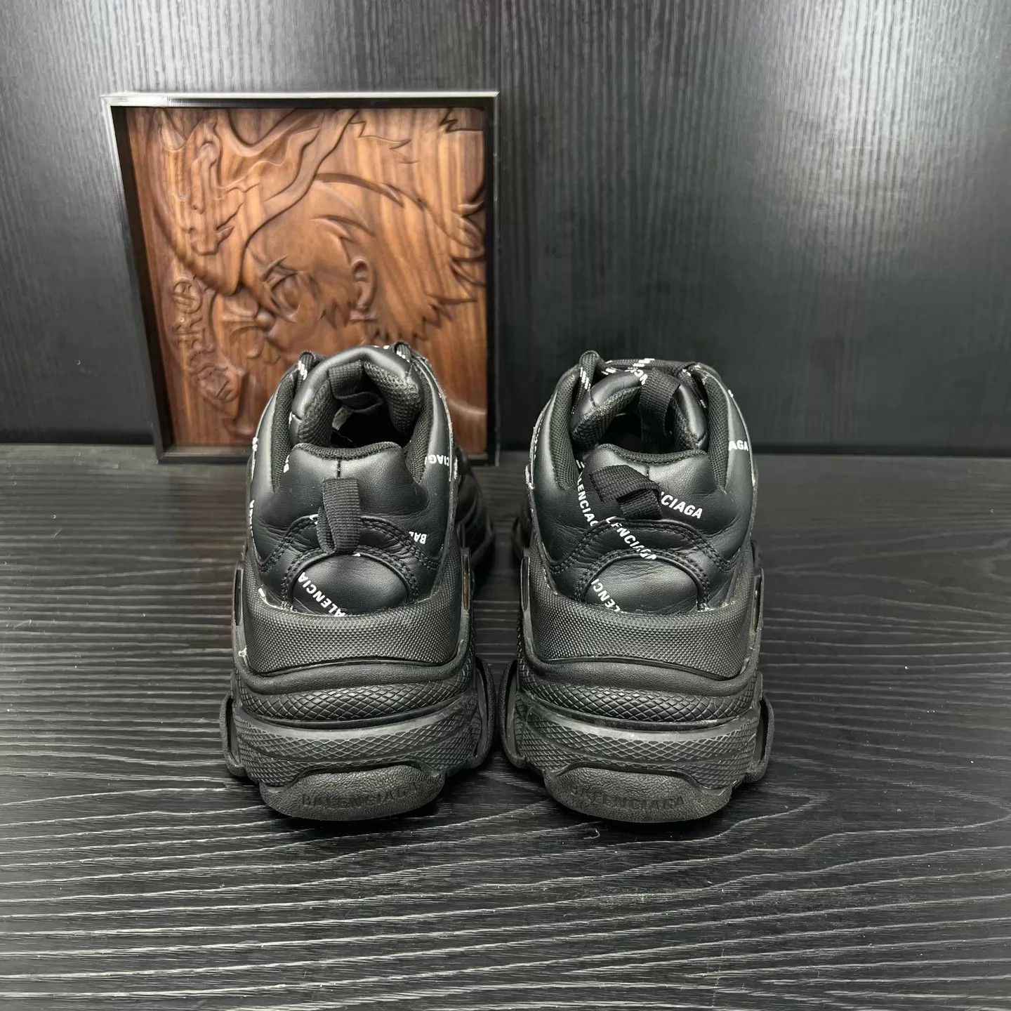 Balenciaga Balenciaga Triple S Black Wmns 36 Minor Sole Crack Size US 6 / IT 36 - 6 Thumbnail