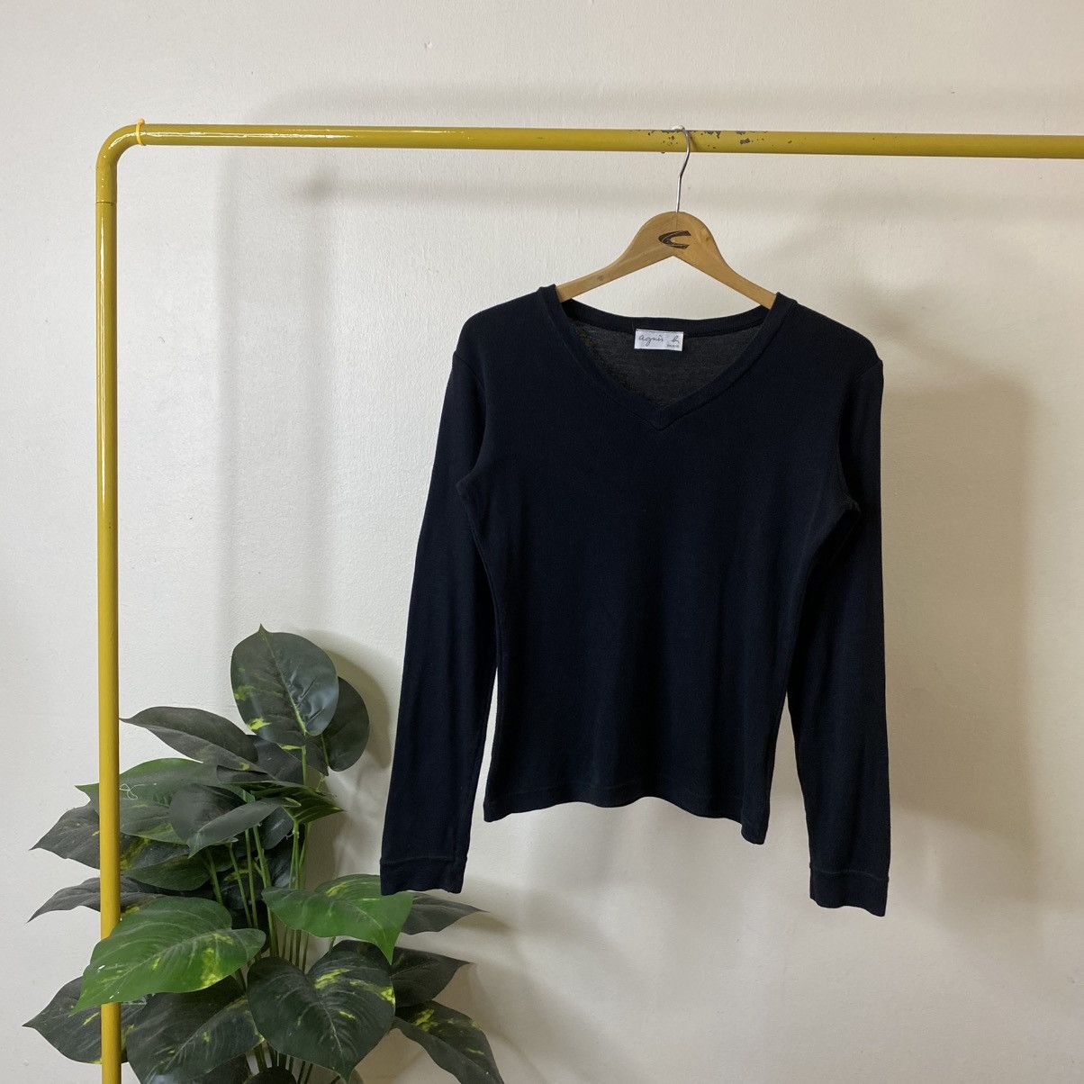 agnes b. Black Blank V Neck Women LS T Shirt Size S / US 4 / IT 40 - 1 Thumbnail