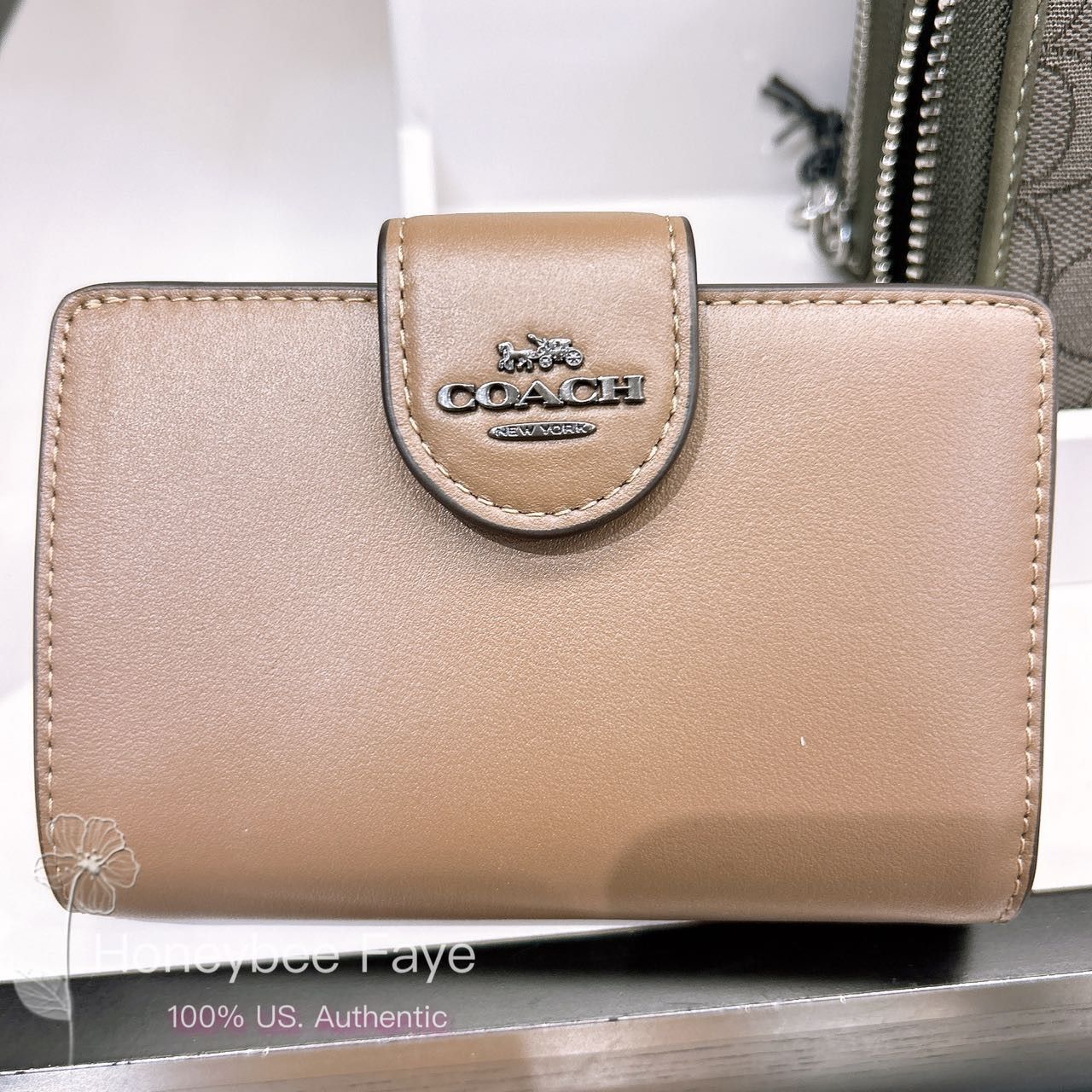 Coach Medium Corner Zip Wallet CR791 Size ONE SIZE - 1 Thumbnail
