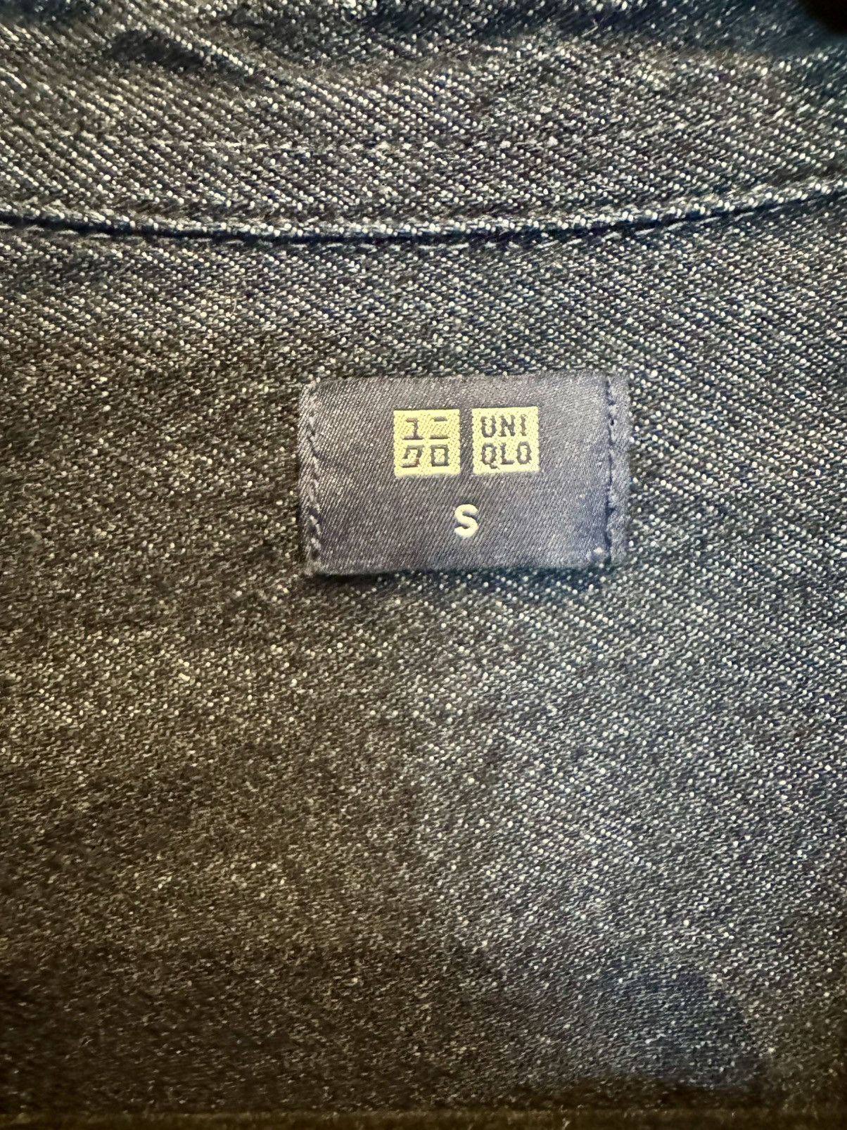 Uniqlo Uniqlo Dark Blue Denim Shirt Size US S / EU 44-46 / 1 - 3 Thumbnail