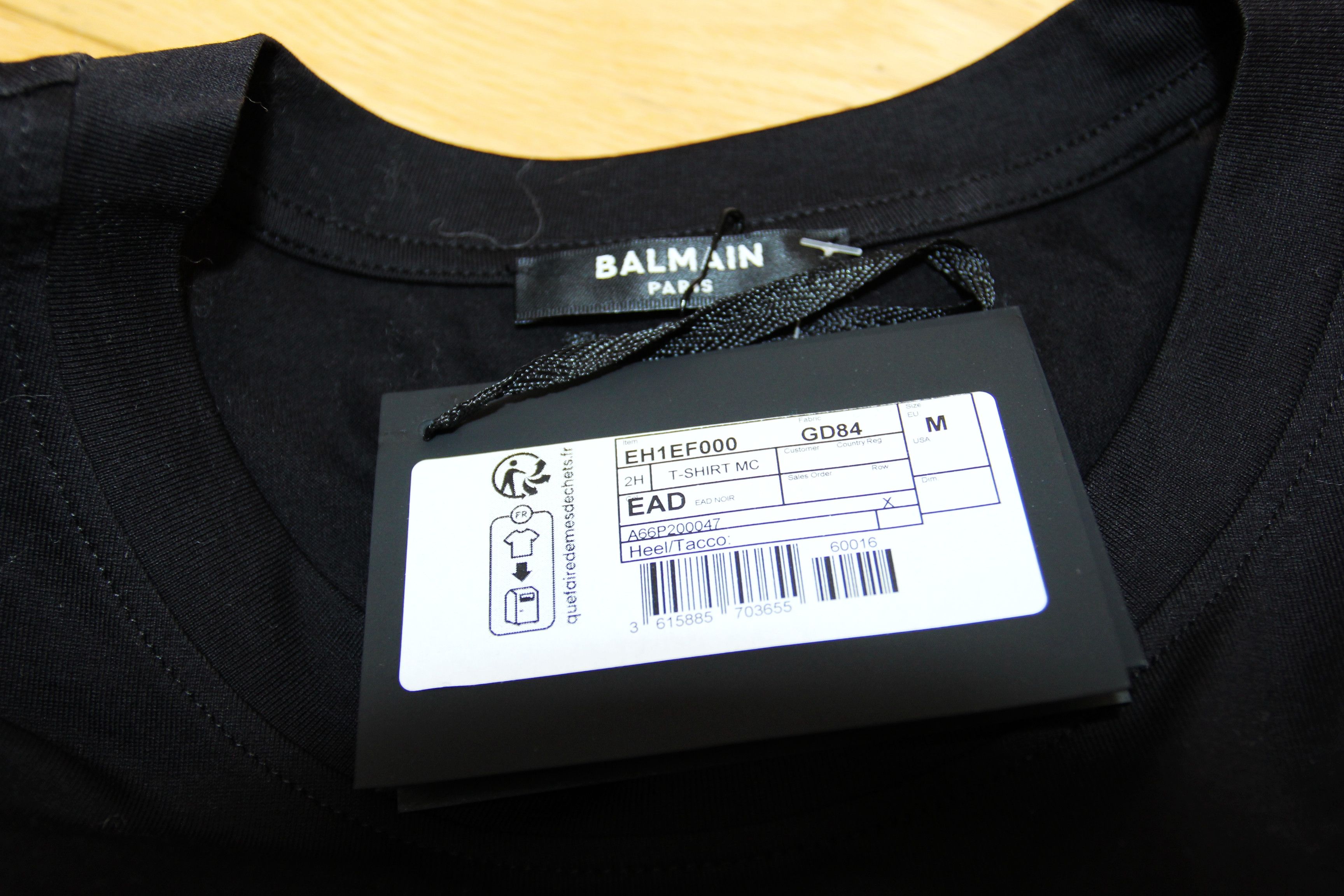 Balmain BNWT AW25 BALMAIN VINTAGE GOLD LOGO BLACK TSHIRT M Size US M / EU 48-50 / 2 - 8 Thumbnail